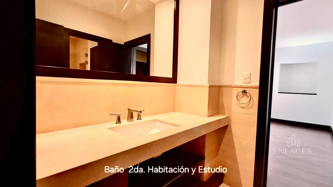 Zona 14 • Apartamento en Renta • Edificio 5ta Avenida — Apartamento en Alquiler en Zona 14, Guatemala, Ciudad — foto 14 de 16