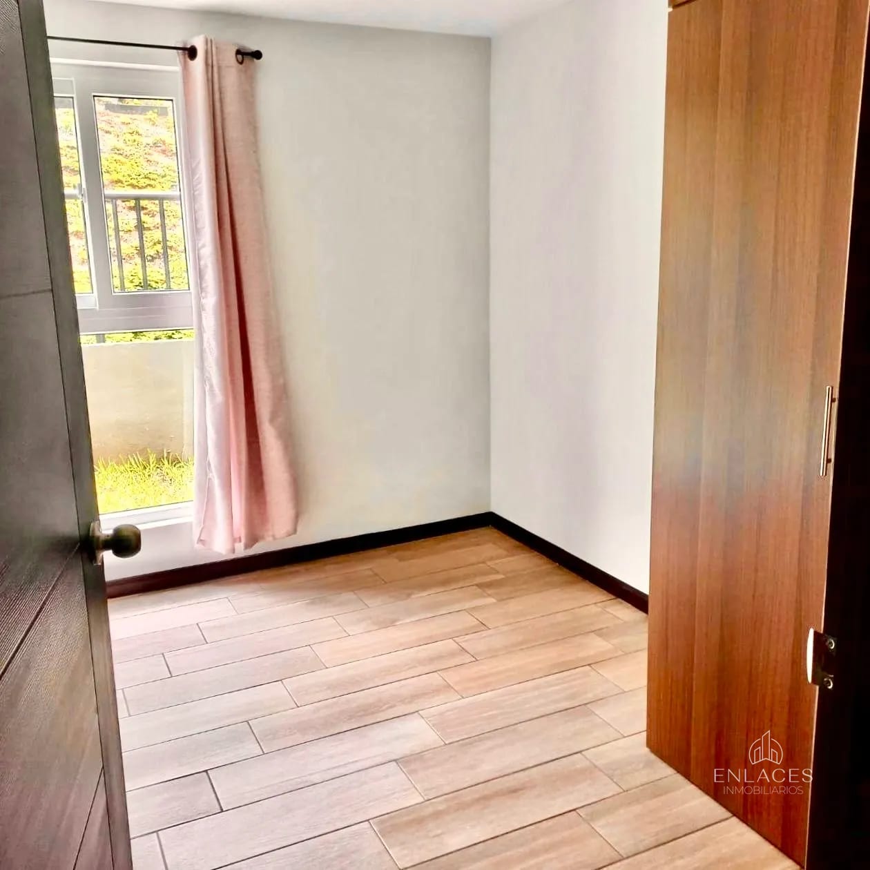 Km 18.5 CAES • Apartamento con Jardín en Renta/Venta • Edificio Bari — Apartamento en Alquiler en Bari, Carretera a El Salvador, Guatemala, Ciudad — foto 7 de 10