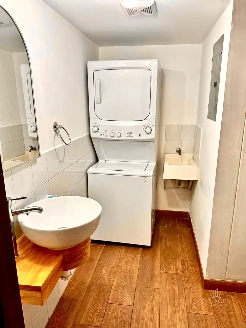 Zona 2 • Apartamento Amueblado en Renta • Edificio Roque — Apartamento en Alquiler en Zona 2, Guatemala, Ciudad — foto 10 de 11