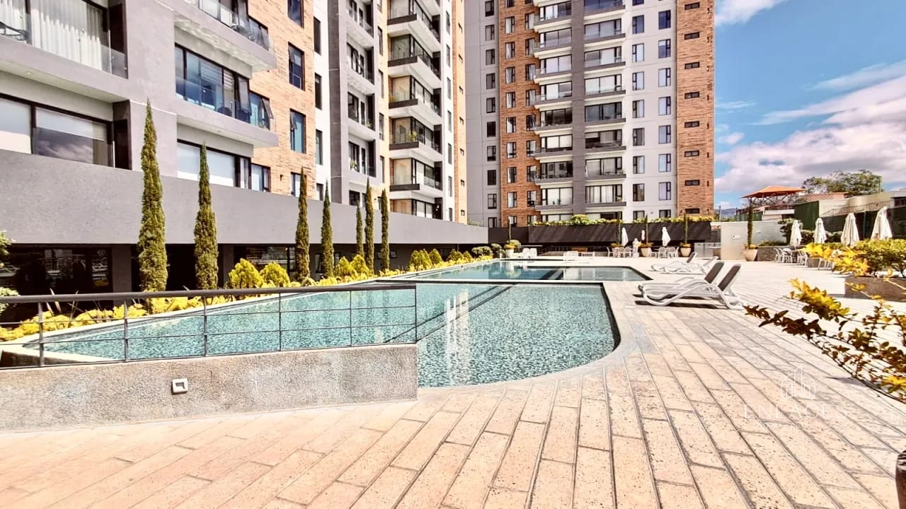 Zona 15 • Apartamento en Renta • Edificio Parque 15 — Apartamento en Alquiler en Parque 15, Zona 15, Guatemala, Ciudad — foto 13 de 16