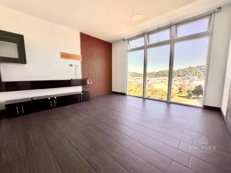 Condado Naranjo • Apartamento en Venta • Edificio Treo — Apartamento en Venta en Condado Naranjo, Zona 4 Mixco, Guatemala, Ciudad — foto 4 de 11