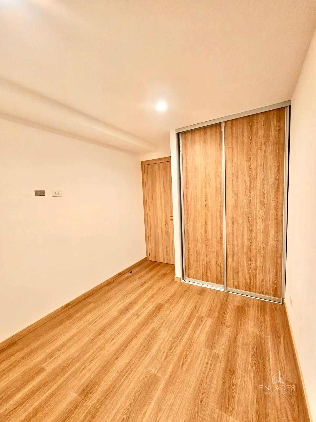 Zona 4 • Apartamento en Renta • Edificio Vivo 4 — Apartamento en Alquiler en Vivo Zona 4, Zona 4, Guatemala, Ciudad — foto 6 de 17