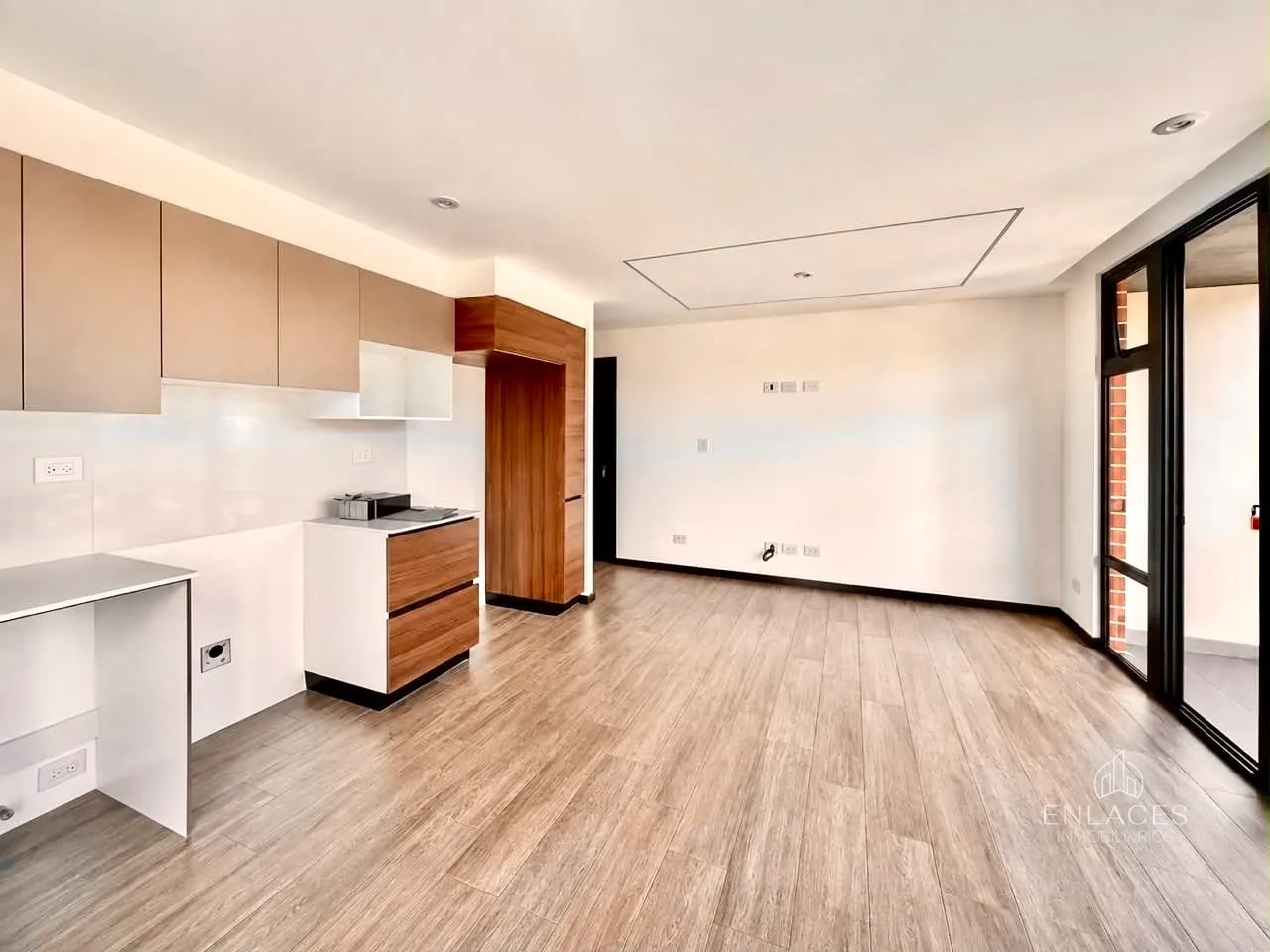 Zona 10 • Apartamento en Venta • Edificio IQ 10 — Apartamento en Venta en IQ10, Zona 10, Guatemala, Ciudad — foto 1 de 7