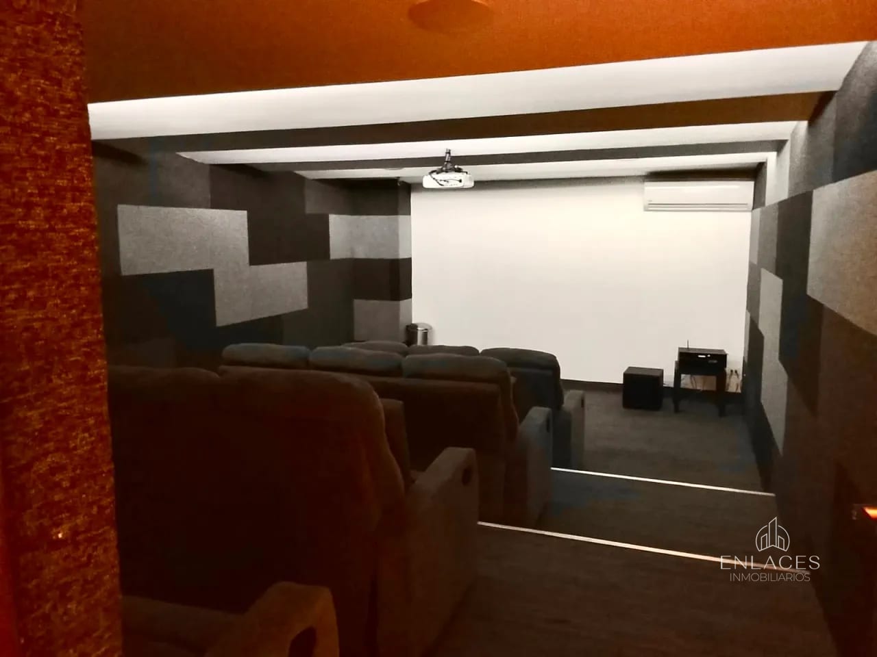 Zona 11 • Apartamento en Venta • Edificio Santa María de Las Charcas — Apartamento en Venta en Santa María de Las Charcas, Zona 11, Guatemala, Ciudad — foto 13 de 13