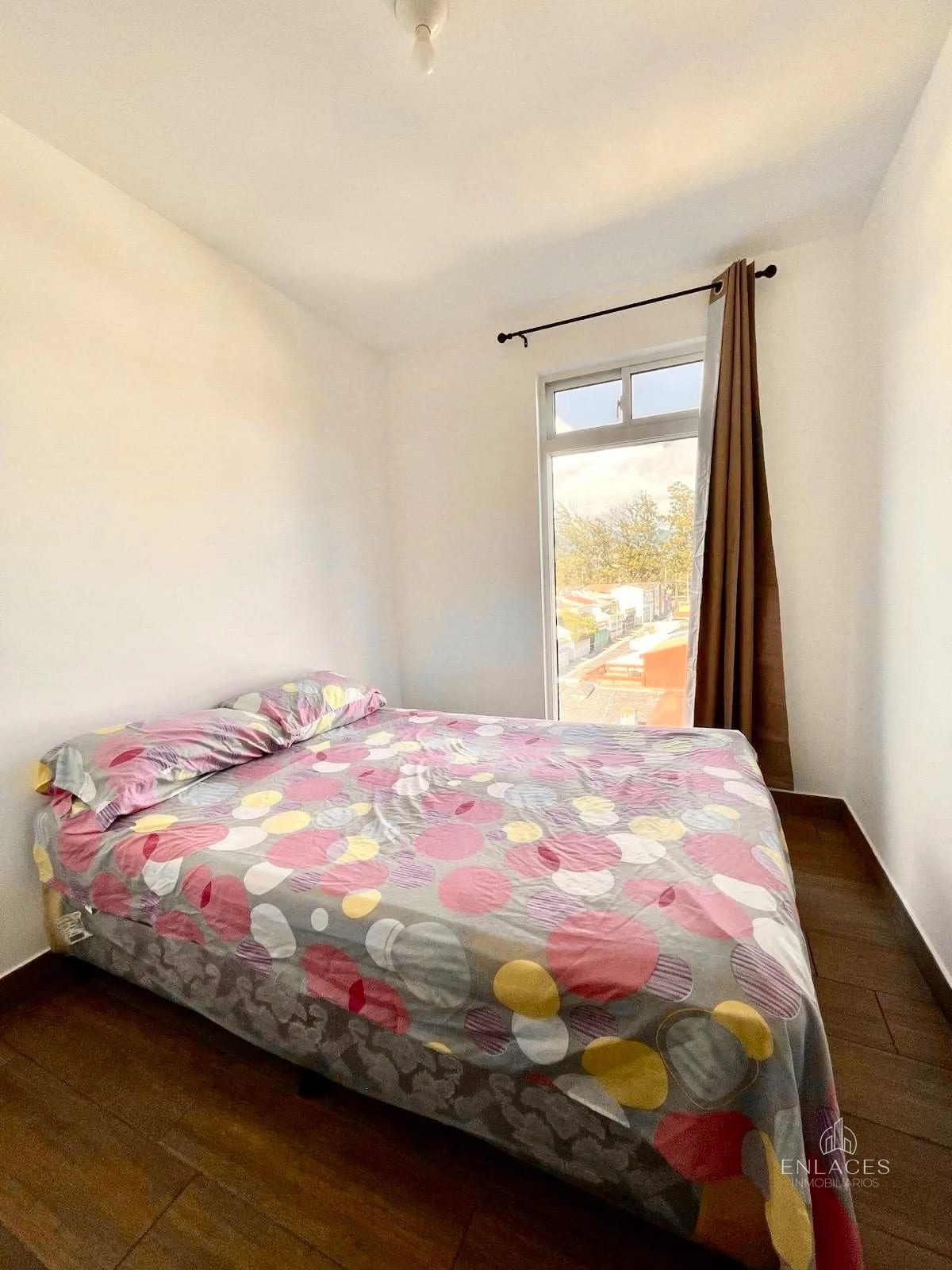 Zona 11 • Apartamento en Venta • Edificio Santa María de Las Charcas — Apartamento en Venta en Santa María de Las Charcas, Zona 11, Guatemala, Ciudad — foto 5 de 13