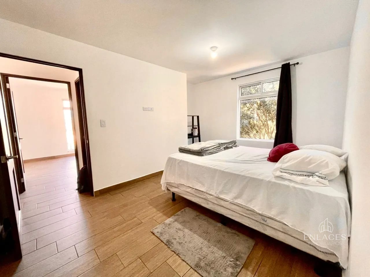 Zona 11 • Apartamento en Venta • Edificio Santa María de Las Charcas — Apartamento en Venta en Santa María de Las Charcas, Zona 11, Guatemala, Ciudad — foto 4 de 13