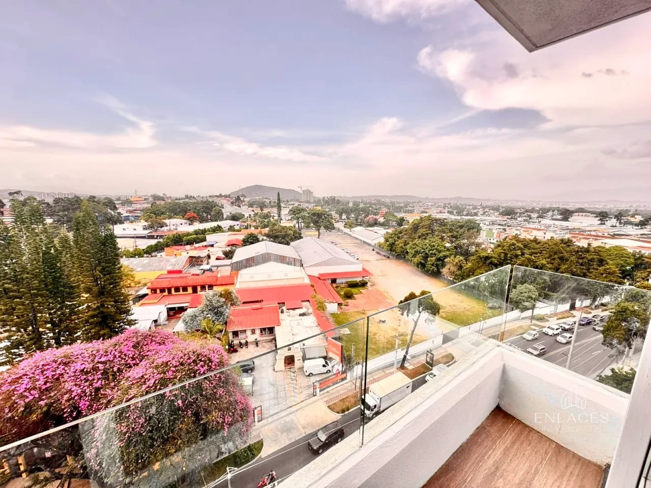 Zona 7 • Apartamento en Renta • Edificio Parque Mateo — Apartamento en Alquiler en Parque Mateo, Zona 7, Guatemala, Ciudad — foto 9 de 16