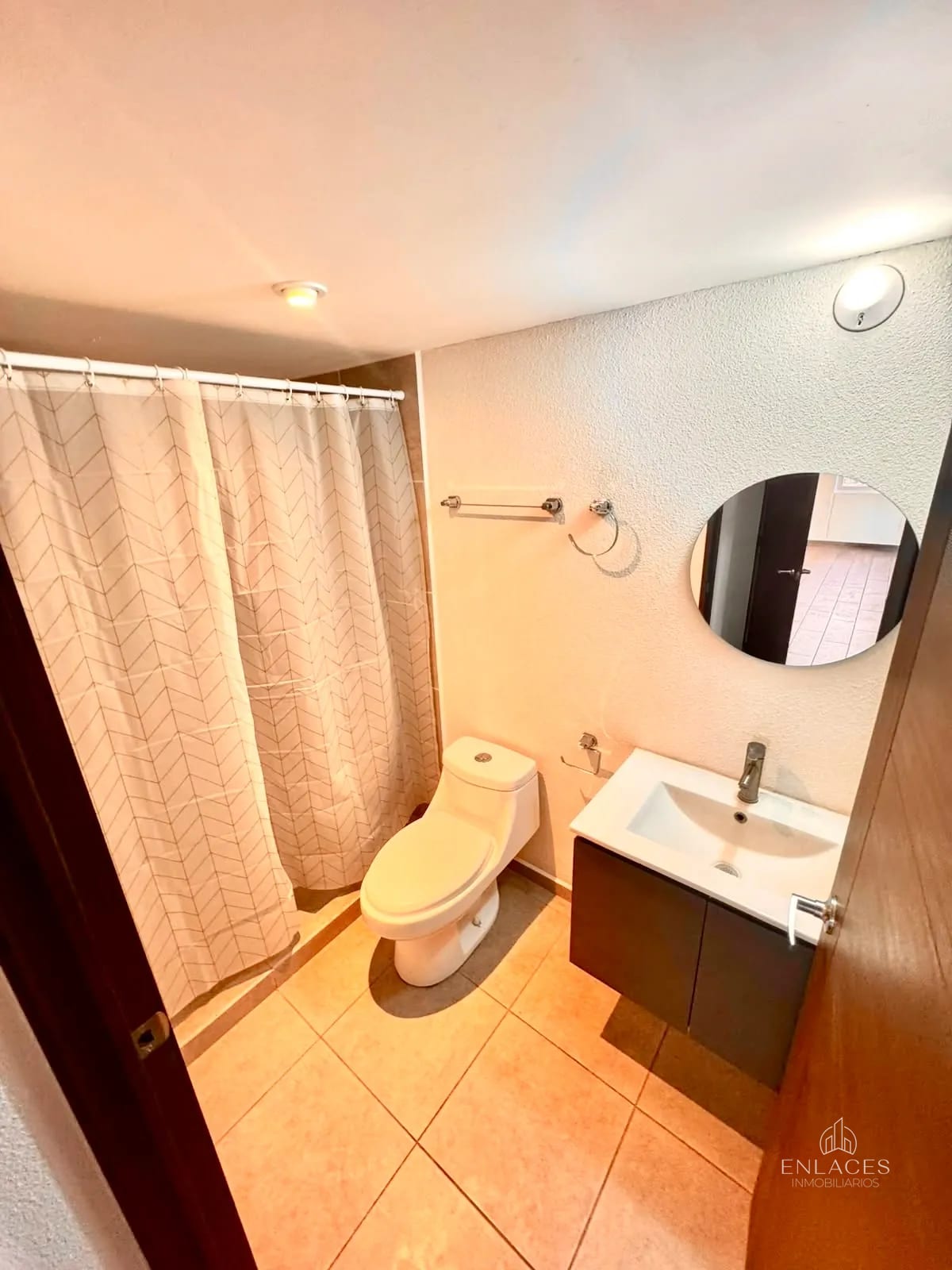 Zona 7 • Apartamento en Renta • Edificio Parque Mateo — Apartamento en Alquiler en Parque Mateo, Zona 7, Guatemala, Ciudad — foto 15 de 16