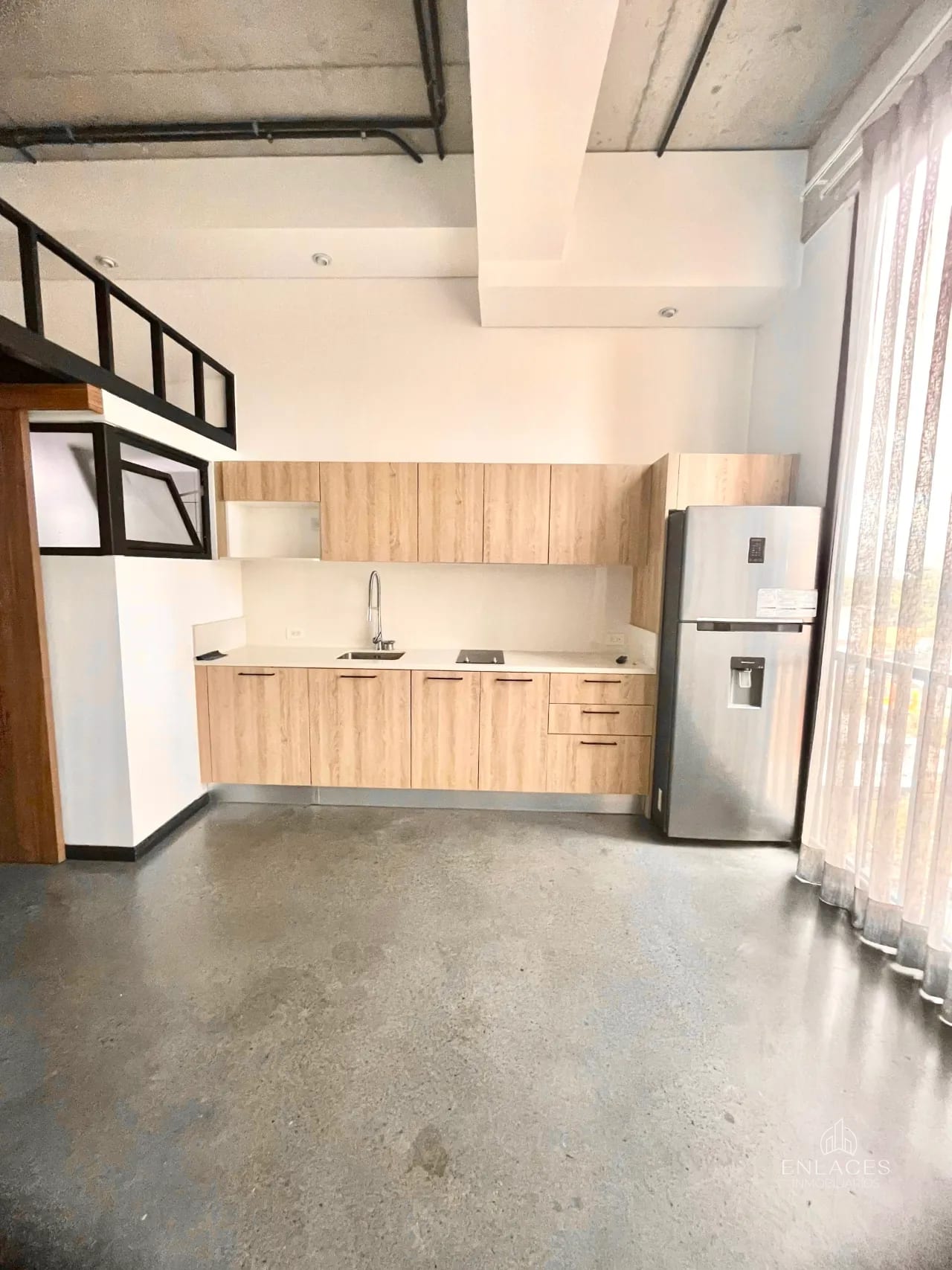 Zona 4 • Apartamento en Renta/Venta • Edificio Atom Cuatro — Apartamento en Alquiler en Atom Cuatro, Zona 4, Guatemala, Ciudad — foto 2 de 14