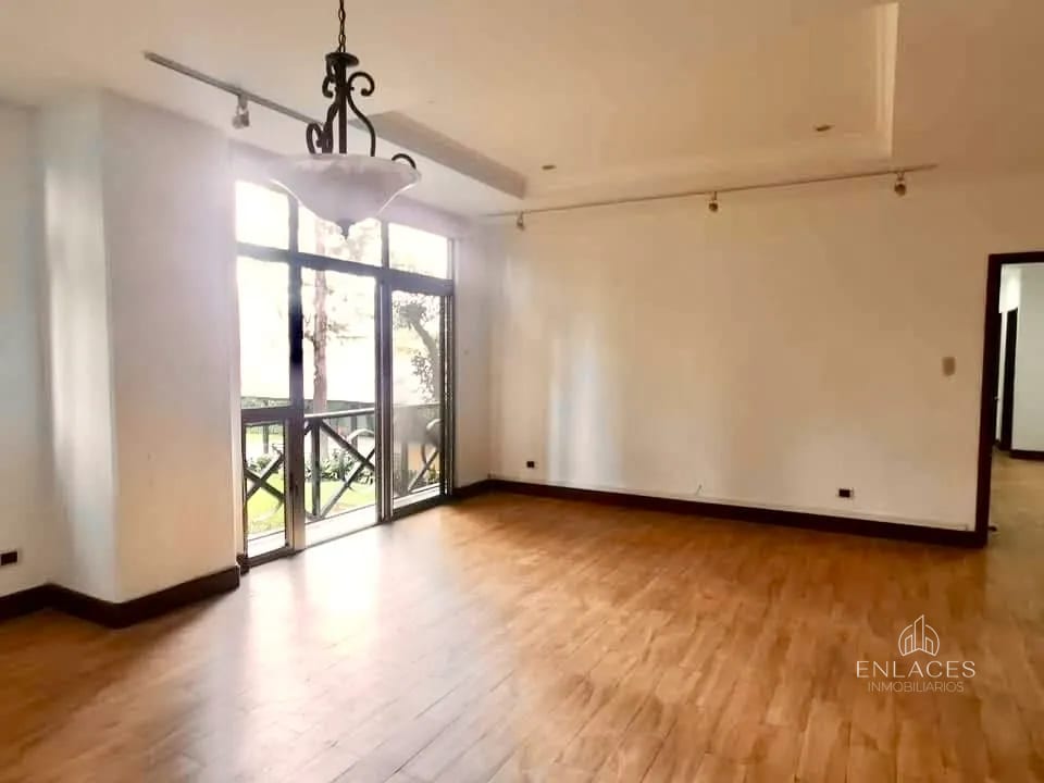 Zona 10 • Apartamento en Renta • Torre Oakland 1 — Apartamento en Alquiler en Zona 10, Guatemala, Ciudad — foto 9 de 17