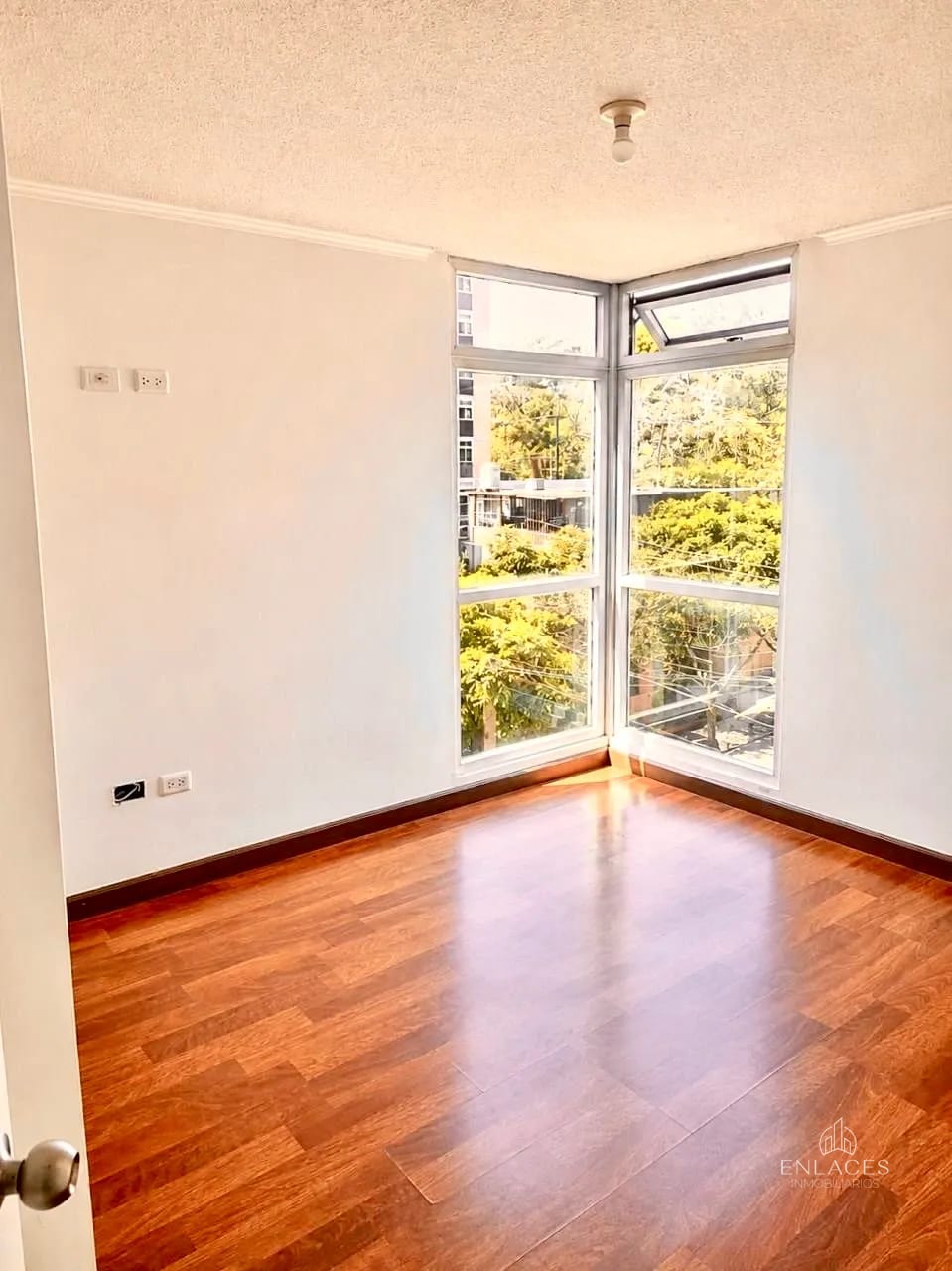 Zona 1 • Apartamento en Venta • Edificio Histórico I — Apartamento en Venta en Zona 1, Guatemala, Ciudad — foto 3 de 7