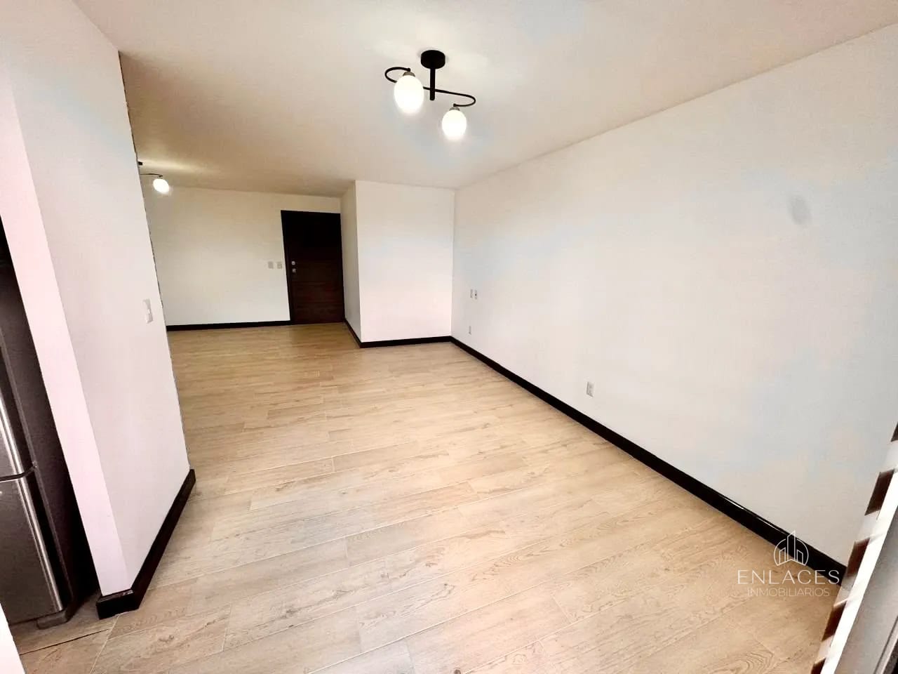 Zona 14 • Apartamento en Renta • Edificio Catania — Apartamento en Alquiler en Catania, Zona 14, Guatemala, Ciudad — foto 4 de 8