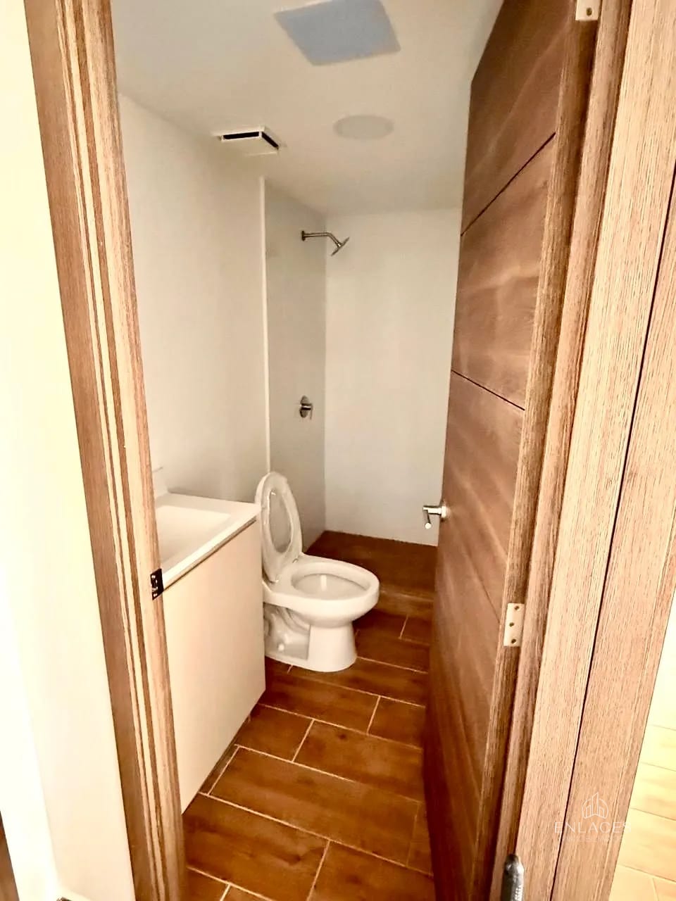 Zona 4 • Apartamento en Venta • Edificio Modra II — Apartamento en Venta en Modra II, Zona 4, Guatemala, Ciudad — foto 10 de 13