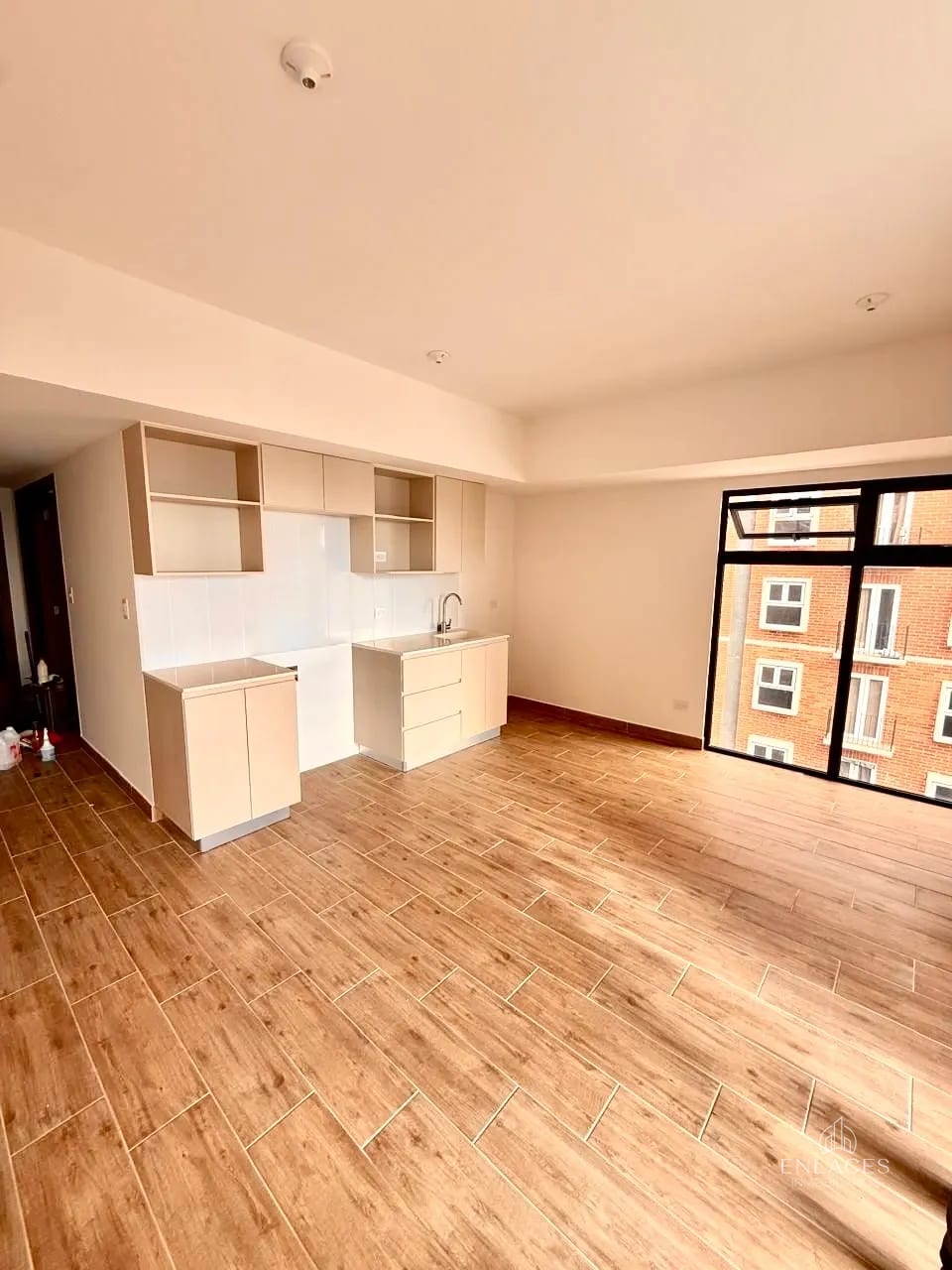 Zona 4 • Apartamento en Venta • Edificio Modra II — Apartamento en Venta en Modra II, Zona 4, Guatemala, Ciudad — foto 1 de 13