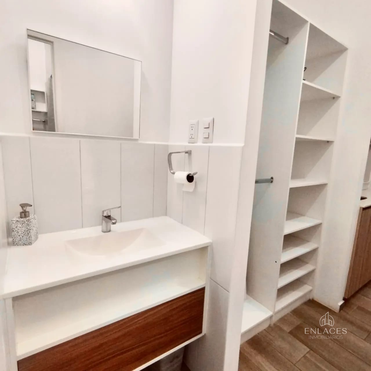 Zona 13 • Apartamento Amueblado y Equipado en Venta • Edificio Narama — Apartamento en Venta en Narama, Zona 13, Guatemala, Ciudad — foto 7 de 10