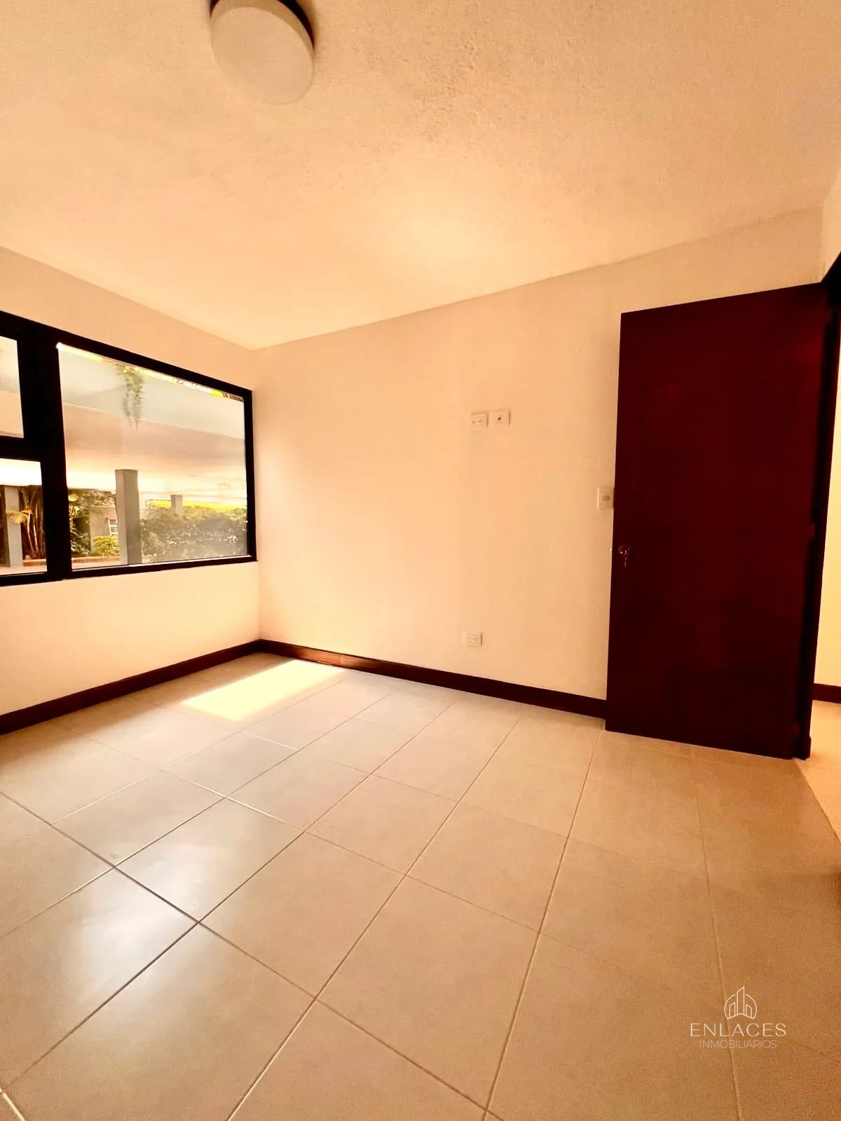 Zona 10 • Apartamento en Renta • Condominio San Angelo — Apartamento en Alquiler en San Angelo, Zona 10, Guatemala, Ciudad — foto 15 de 15