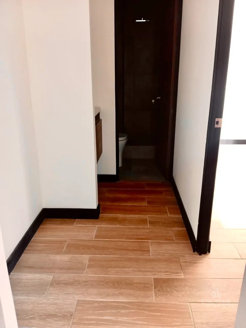 Zona 10 • Apartamento en Renta • Edificio Senseti 10 — Apartamento en Alquiler en Zona 10, Guatemala, Ciudad — foto 6 de 15