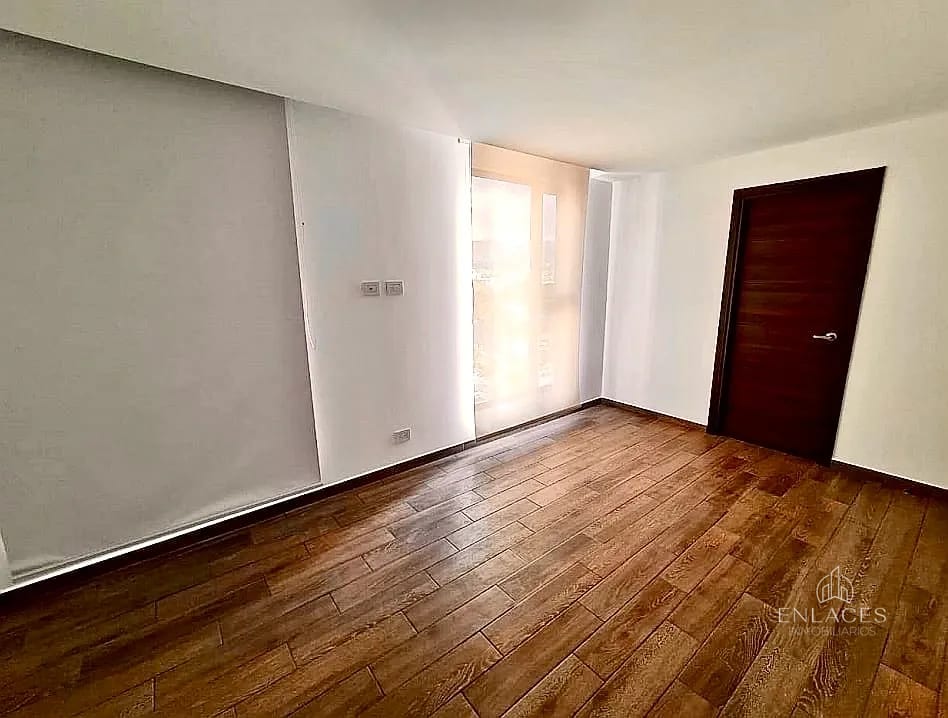 Zona 15 • Apartamento en Renta • Edificio Parque 15 — Apartamento en Alquiler en Parque 15, Zona 15, Guatemala, Ciudad — foto 7 de 15