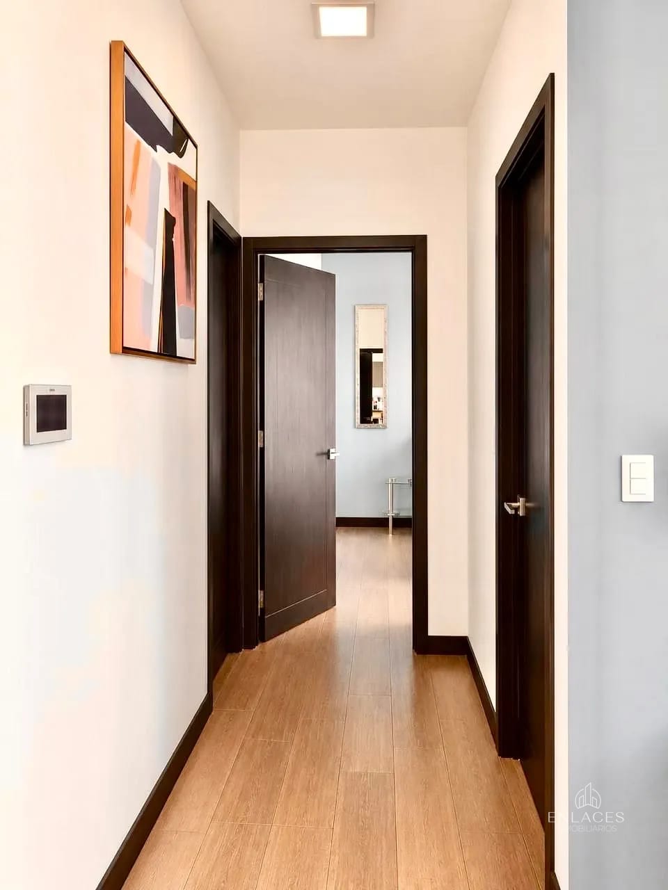 Zona 10 • Apartamento en Renta/Venta • Edificio Diagoseis • Amueblado — Apartamento en Alquiler en Diagoseis, Zona 10, Guatemala, Ciudad — foto 4 de 13