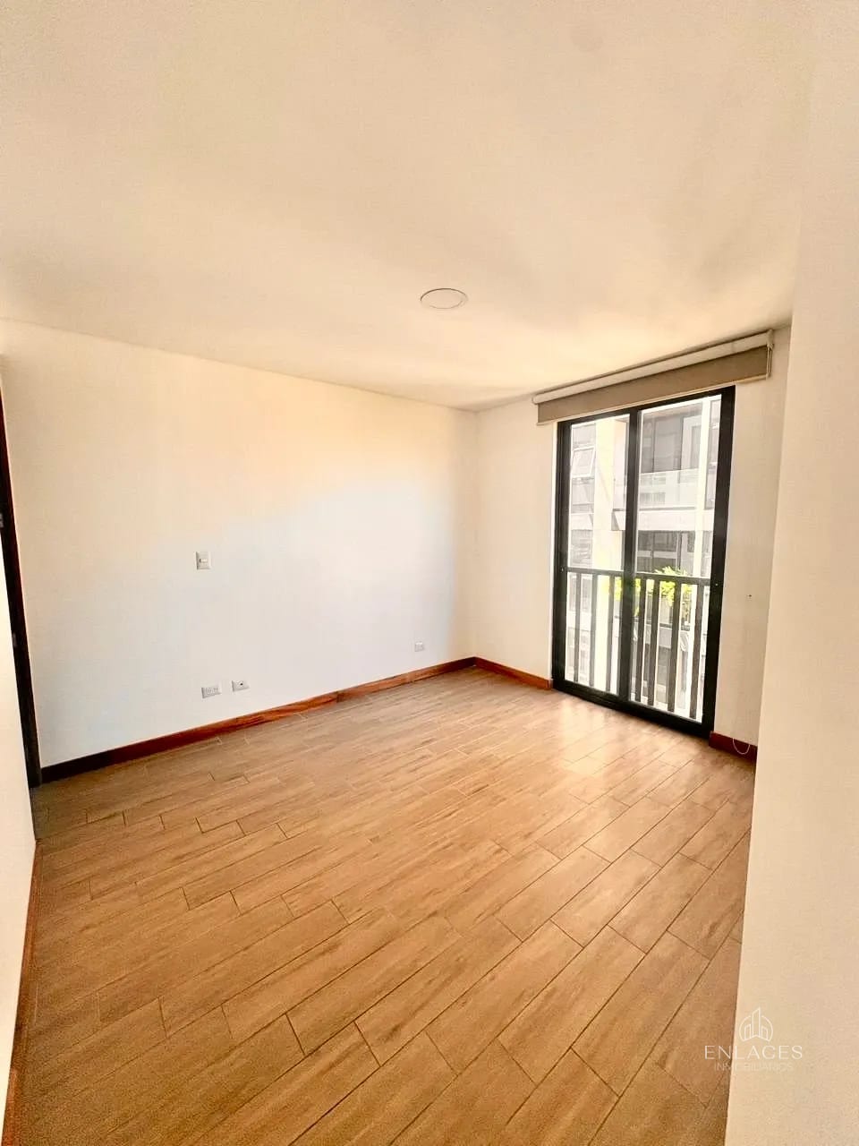 Zona 15, VH3 • Apartamento en Renta • Edificio Leben — Apartamento en Alquiler en Leben, Zona 15, Guatemala, Ciudad — foto 4 de 12