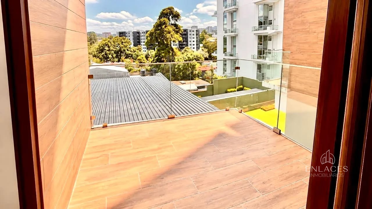 Zona 10 • Apartamento en Venta • Edificio Marqués de Oakland — Apartamento en Venta en Marques de Oakland, Zona 10, Guatemala, Ciudad — foto 5 de 11