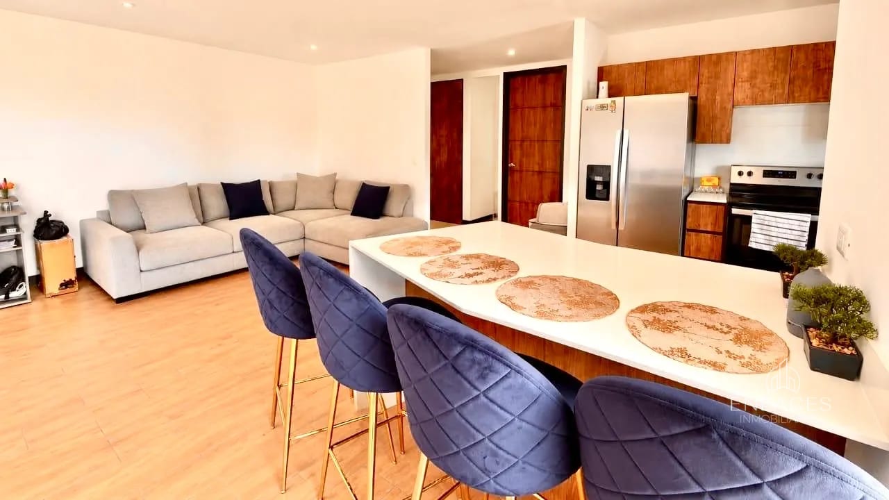 Zona 10 • Apartamento en Venta • Edificio Marqués de Oakland — Apartamento en Venta en Marques de Oakland, Zona 10, Guatemala, Ciudad — foto 3 de 11