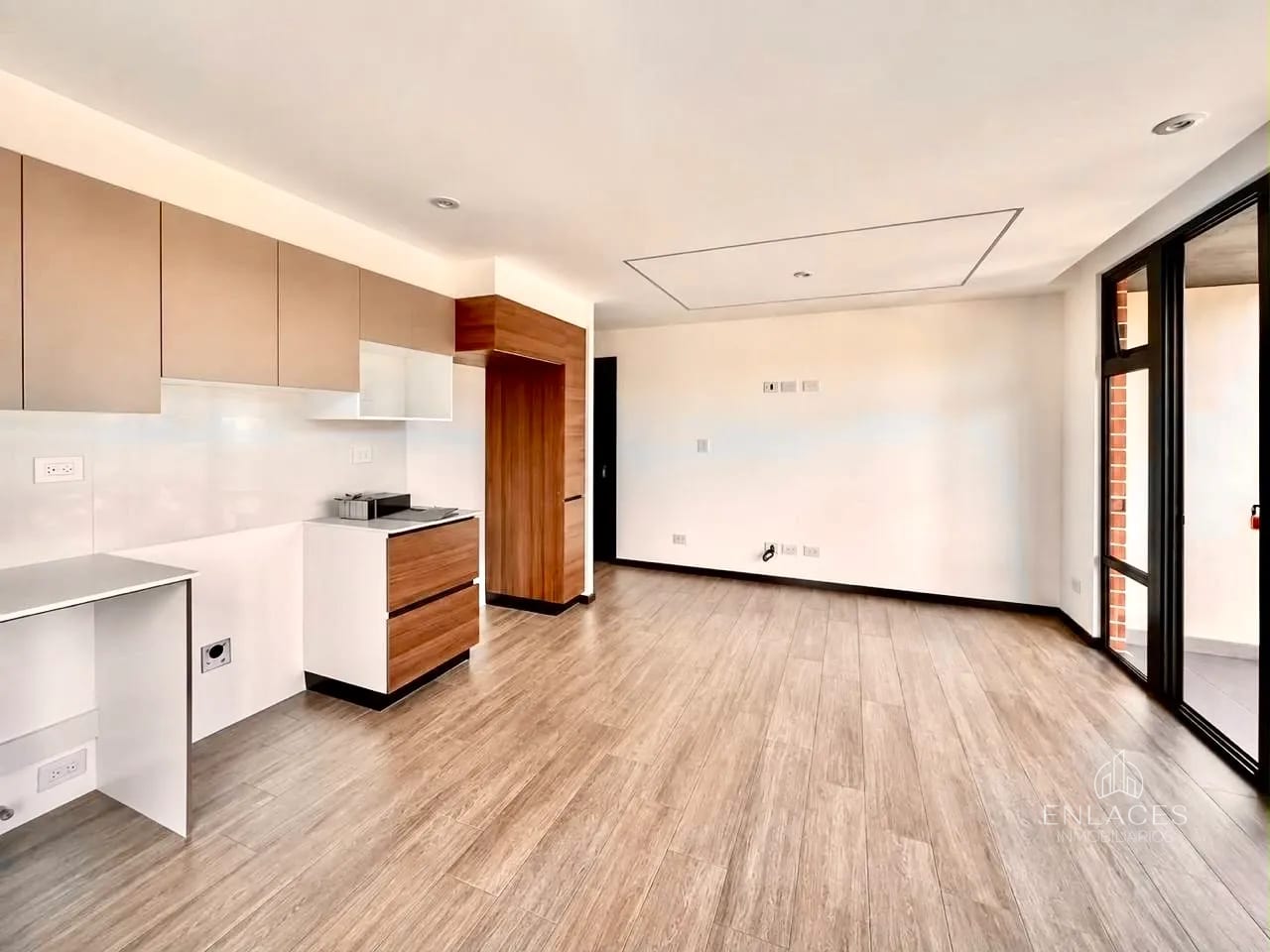 Zona 10 • Apartamento en Venta • Edificio IQ 10 — Apartamento en Venta en IQ10, Zona 10, Guatemala, Ciudad — foto 2 de 7