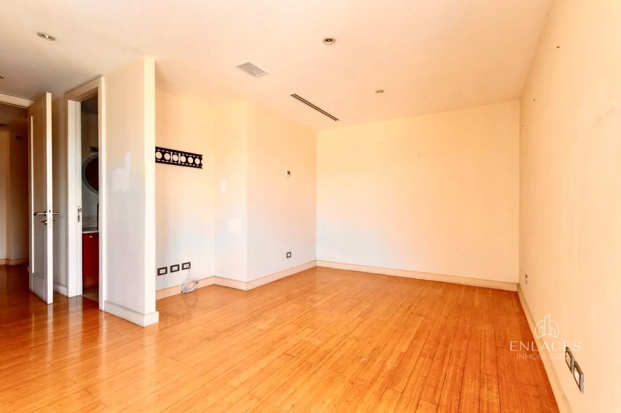 Zona 10 • Apartamento en Venta • Edificio Atrium — Apartamento en Venta en Atrium, Zona 10, Guatemala, Ciudad — foto 6 de 10