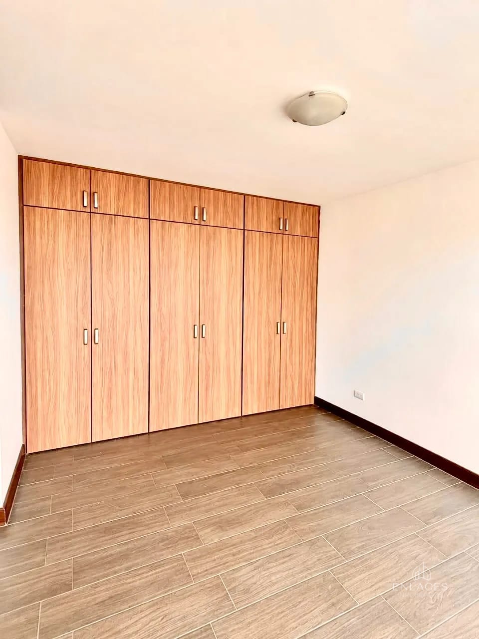 Zona 4 de Mixco • Apartamento en Renta • Edificio Treo — Apartamento en Alquiler en Zona 4 Mixco, Guatemala, Ciudad — foto 7 de 10