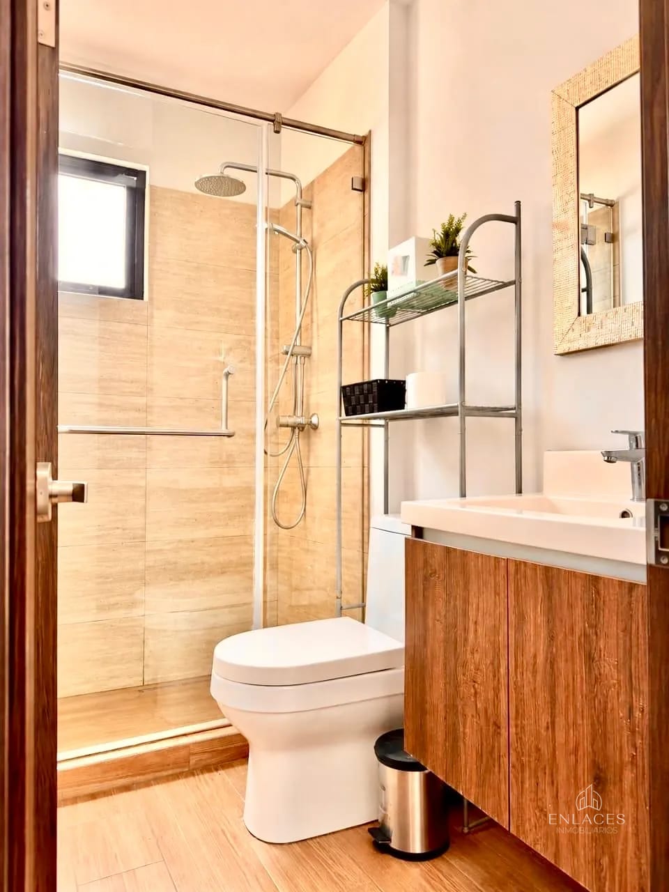Zona 10 • Apartamento Amueblado en Venta • Edificio VIVALT — Apartamento en Venta en Vivalt, Zona 10, Guatemala, Ciudad — foto 7 de 10