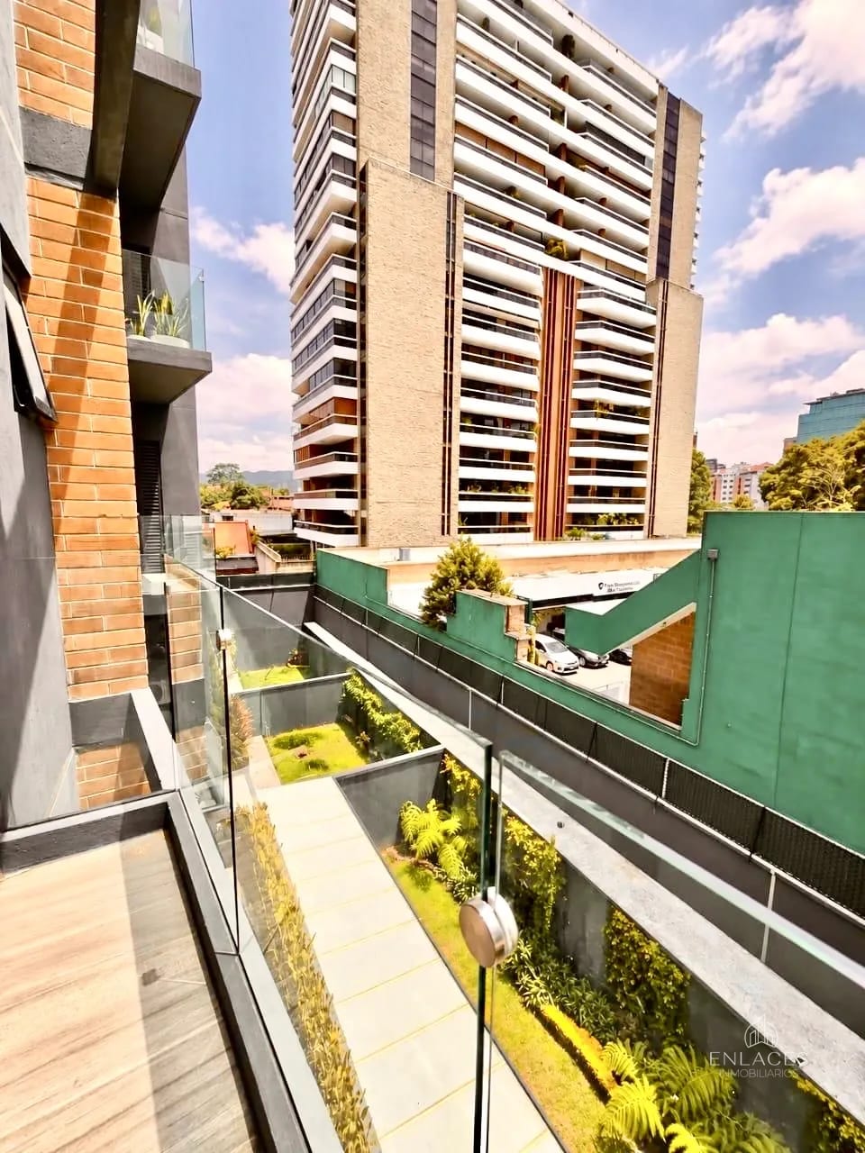Zona 10 • Apartamento en Venta • Edificio Reserva 10 — Apartamento en Venta en Reserva Diez, Zona 10, Guatemala, Ciudad — foto 7 de 14