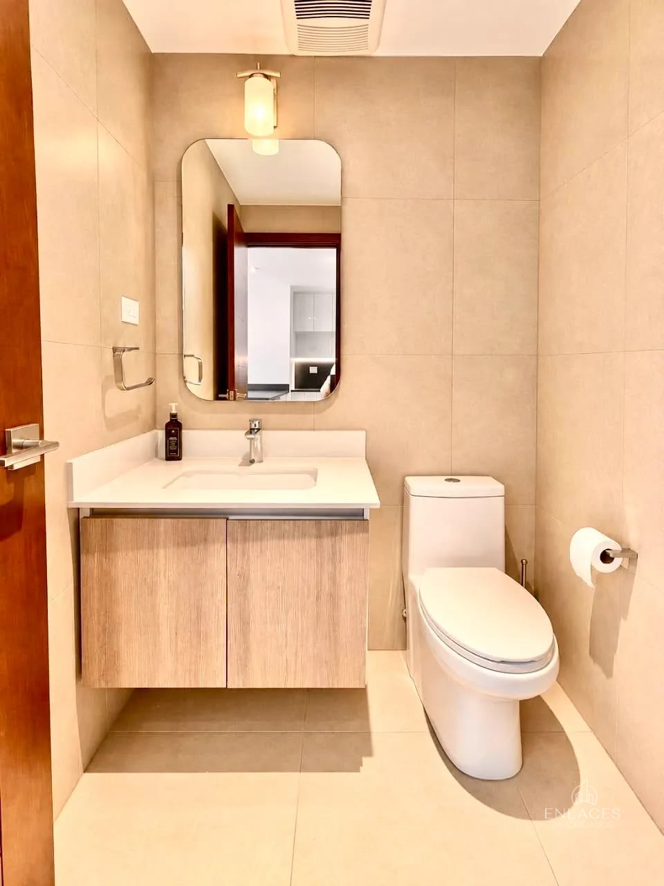 Zona 10 • Apartamento en Venta • Edificio Reserva 10 — Apartamento en Venta en Reserva Diez, Zona 10, Guatemala, Ciudad — foto 12 de 14