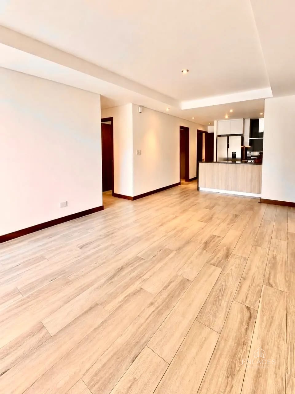Zona 10 • Apartamento en Venta • Edificio Reserva 10 — Apartamento en Venta en Reserva Diez, Zona 10, Guatemala, Ciudad — foto 4 de 14