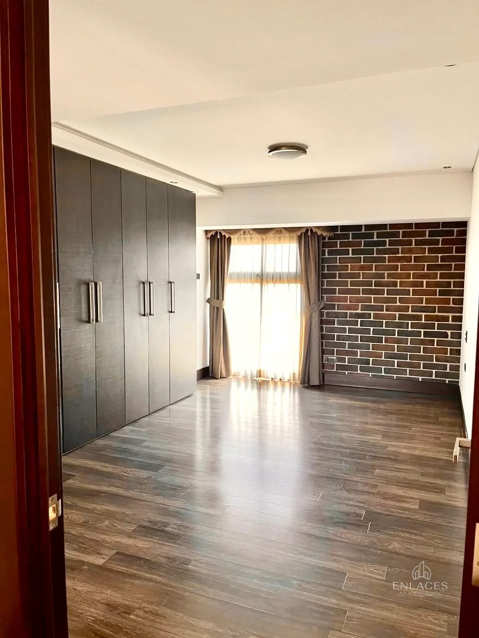 Zona 16 • Apartamento en Renta • Edificio Viu Cayalá — Apartamento en Alquiler en Viú Cayalá, Zona 16, Guatemala, Ciudad — foto 12 de 14