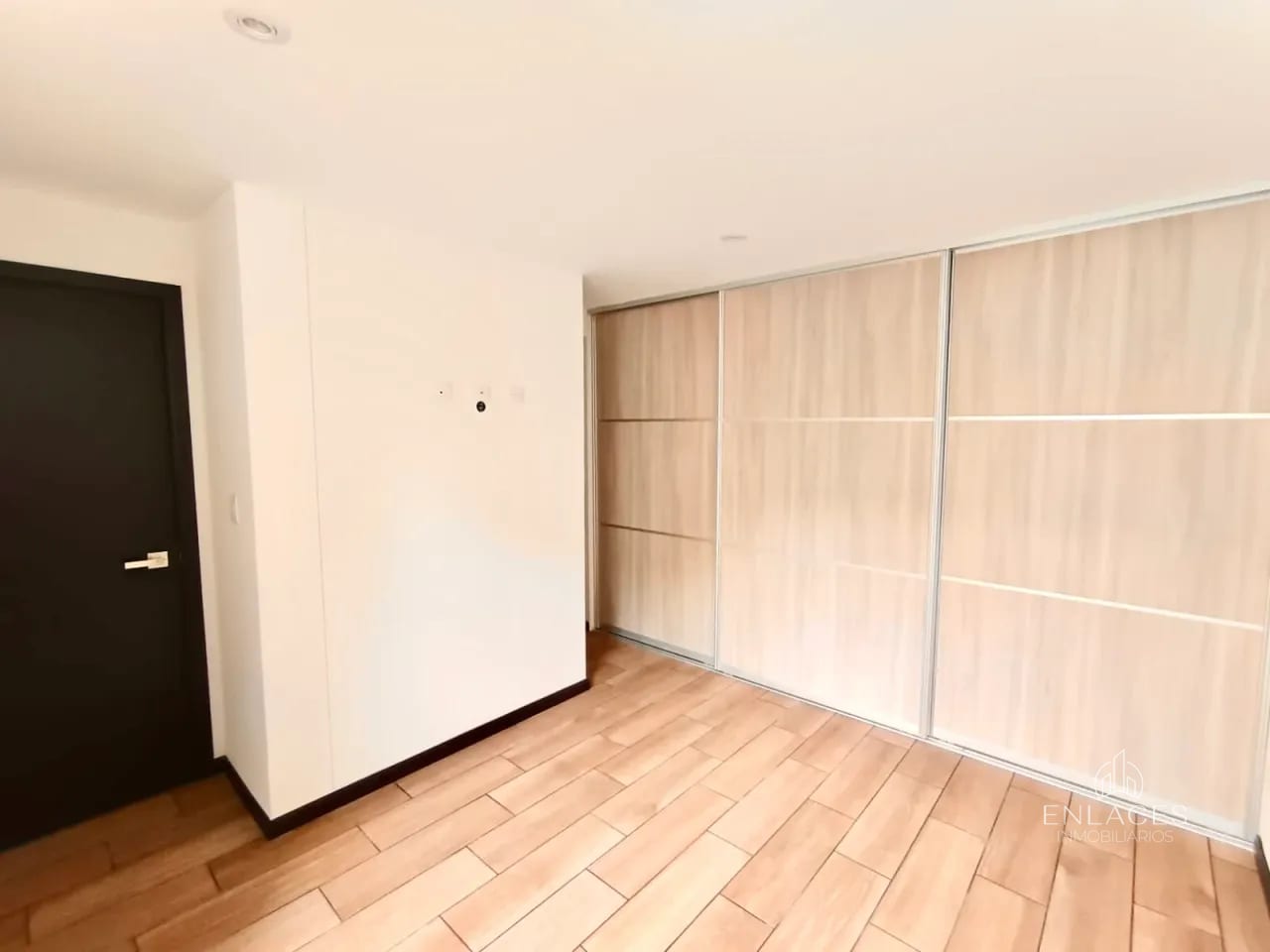 Zona 16 • Apartamento Nuevo en Renta • Edificio San Isidro 20/21 — Apartamento en Alquiler en San Isidro 20/21, Zona 16, Guatemala, Ciudad — foto 6 de 16