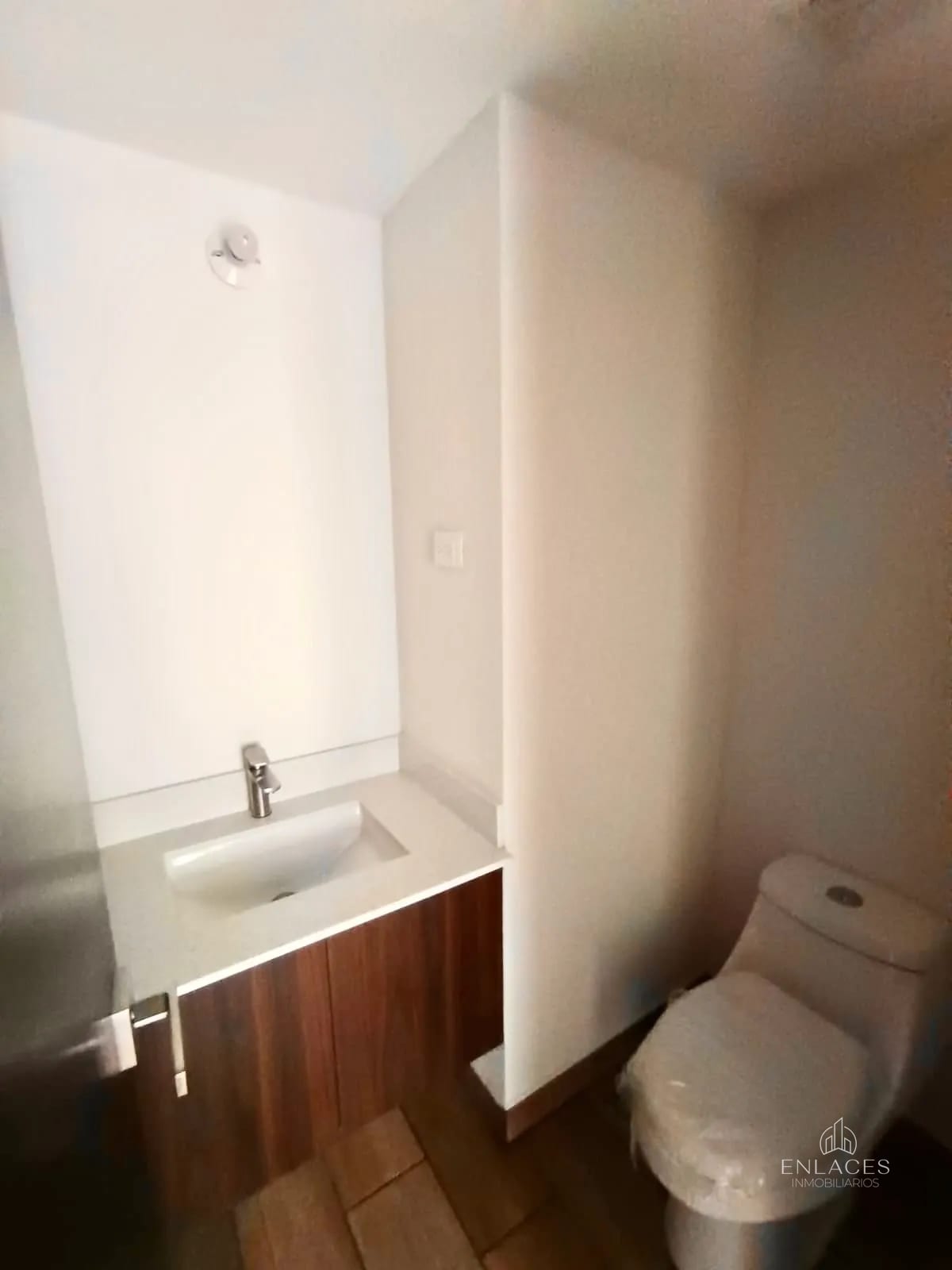 Zona 16 • Apartamento Nuevo en Renta • Edificio San Isidro 20/21 — Apartamento en Alquiler en San Isidro 20/21, Zona 16, Guatemala, Ciudad — foto 10 de 16