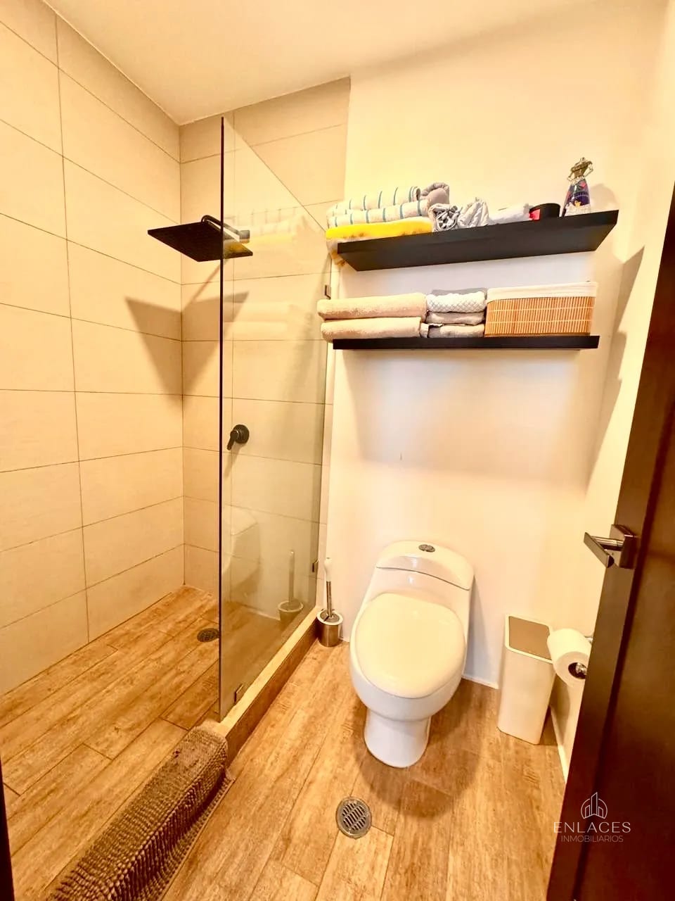 Zona 15 VH2 • Apartamento en Venta • Edificio Albero 15 — Apartamento en Venta en Álbero 15, Zona 15, Guatemala, Ciudad — foto 8 de 8