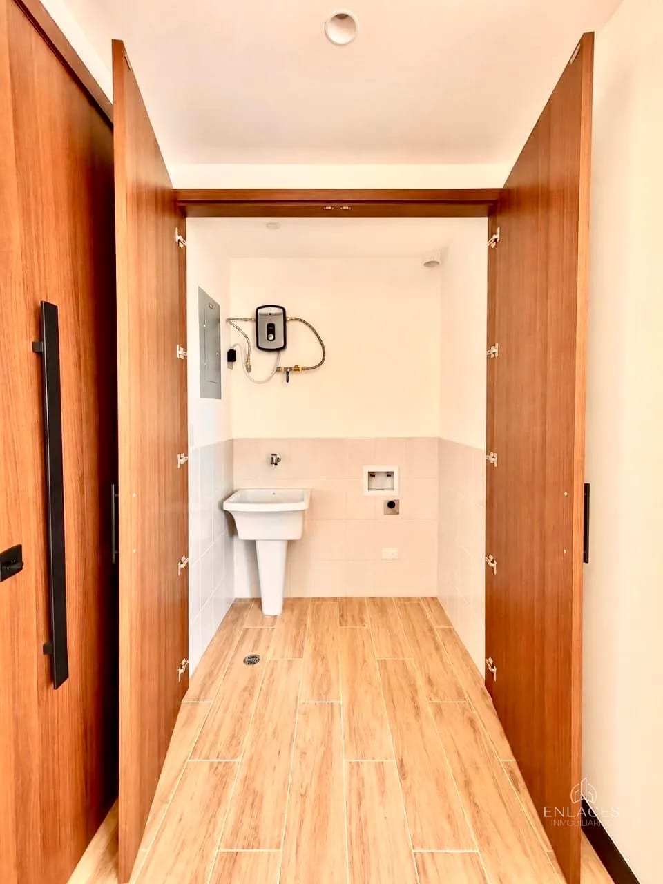 Zona 13 • Apartamento Nuevo en Venta • Edificio Abitare Américas — Apartamento en Venta en Zona 13, Guatemala, Ciudad — foto 3 de 10