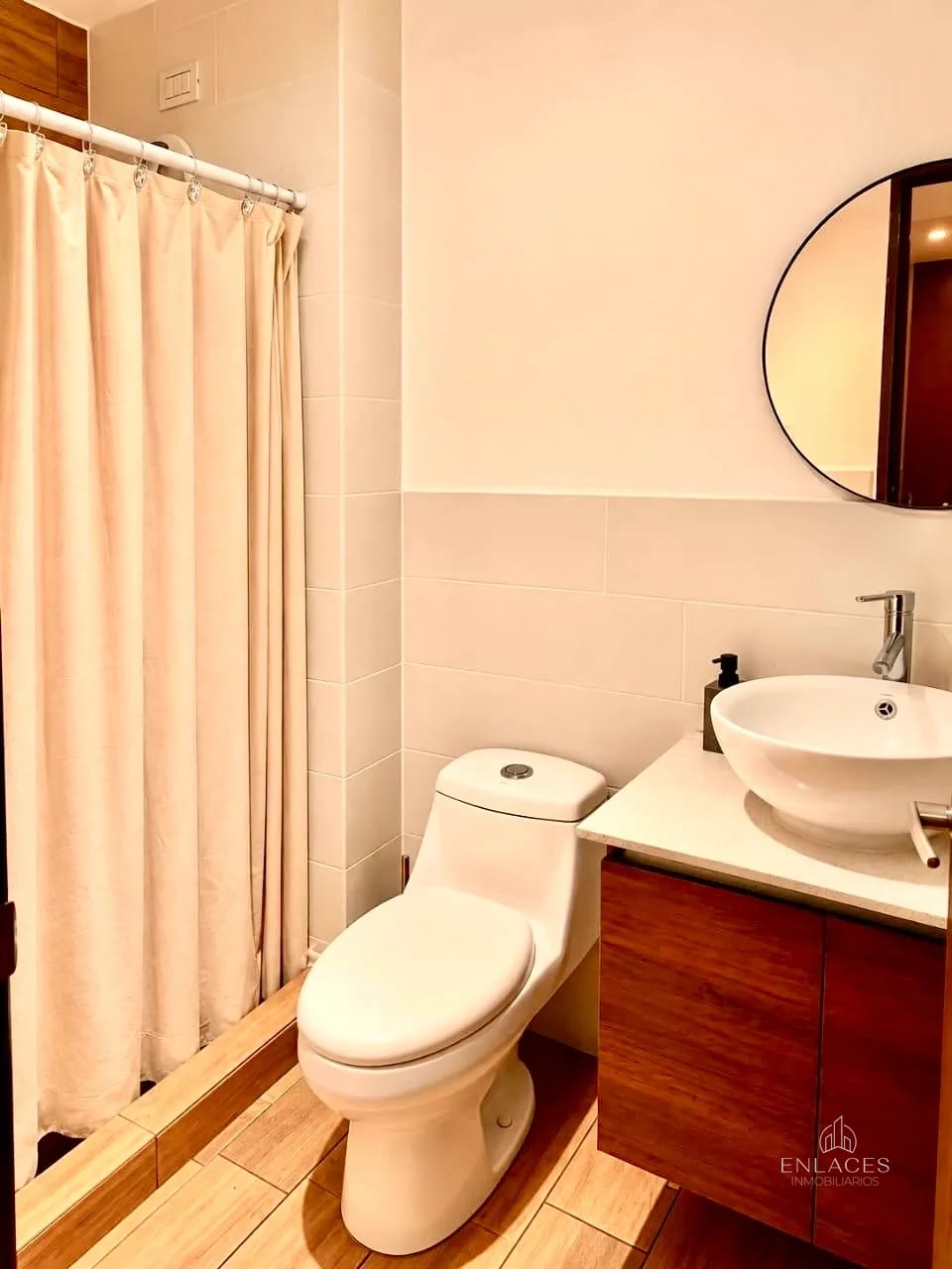 Zona 13 • Apartamento Amueblado en Renta • Edificio Torre Pamplona — Apartamento en Alquiler en Torre Pamplona 1ra Calle, Zona 13, Guatemala, Ciudad — foto 8 de 11