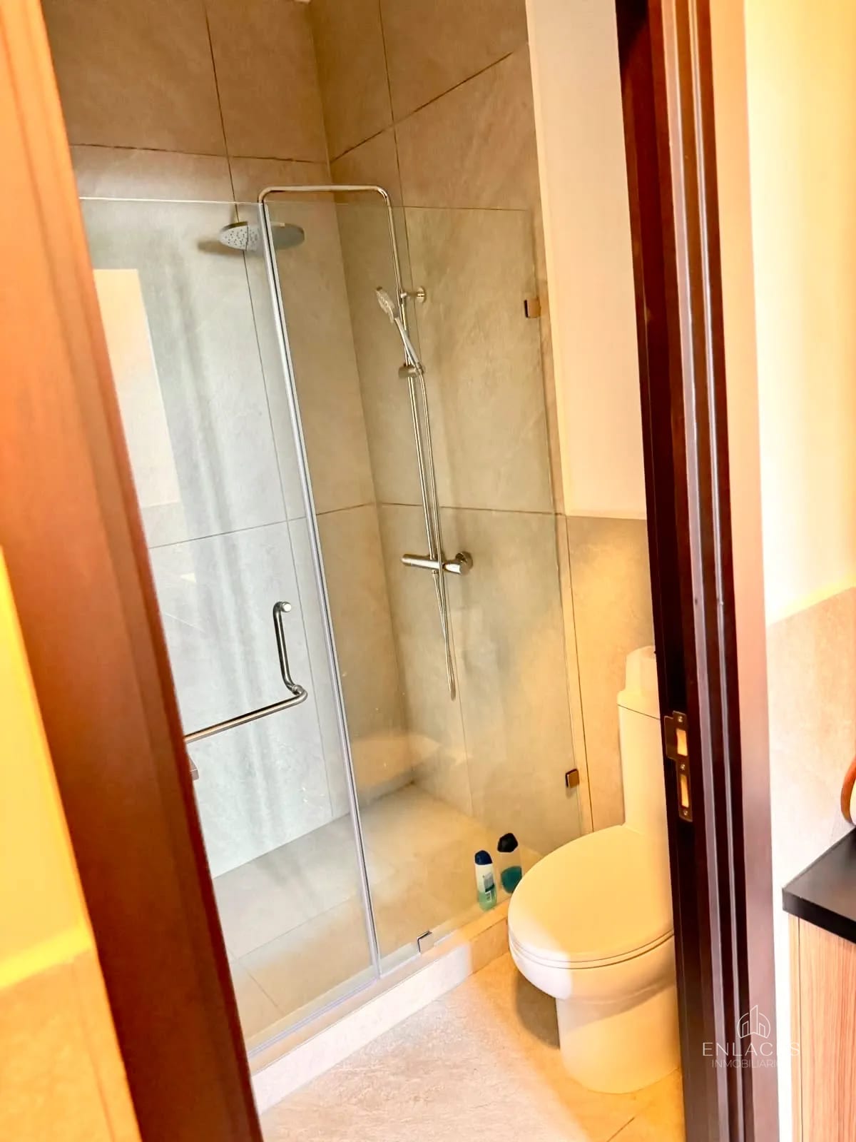 Zona 16 • Apartamento en Renta/Venta • Edificio Nogales de Cayalá — Apartamento en Alquiler en Nogales de Cayalá, Zona 16, Guatemala, Ciudad — foto 9 de 15