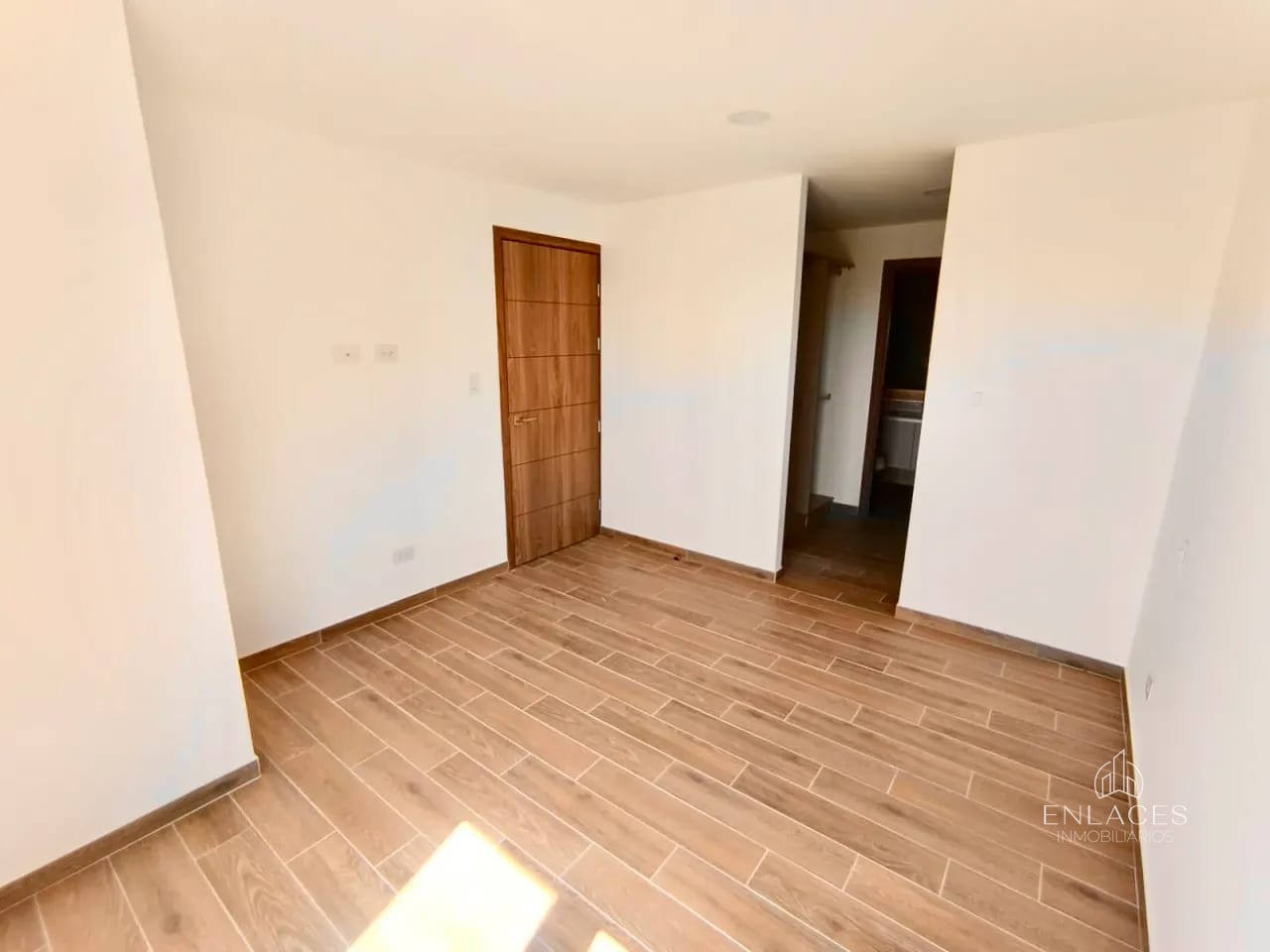 Zona 14 • Apartamento en Venta • Edificio Parque 14 — Apartamento en Venta en Parque 14, Zona 14, Guatemala, Ciudad — foto 10 de 16