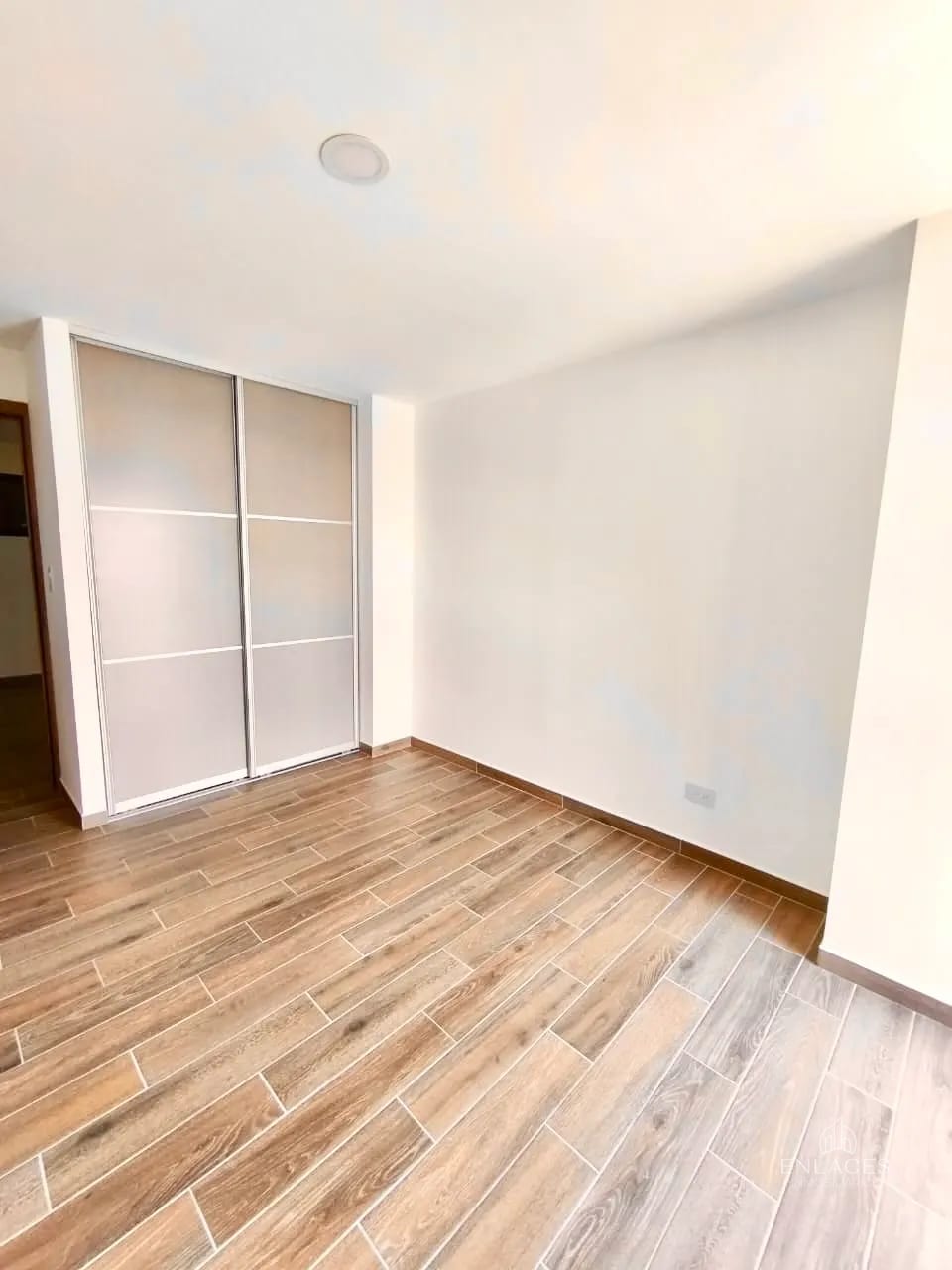 Zona 14 • Apartamento en Venta • Edificio Parque 14 — Apartamento en Venta en Parque 14, Zona 14, Guatemala, Ciudad — foto 13 de 16