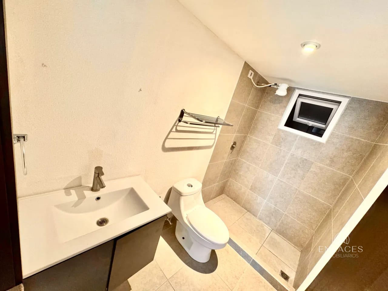 Zona 7 • Apartamento en Venta • Parque Mateo — Apartamento en Venta en Parque Mateo, Zona 7, Guatemala, Ciudad — foto 10 de 14