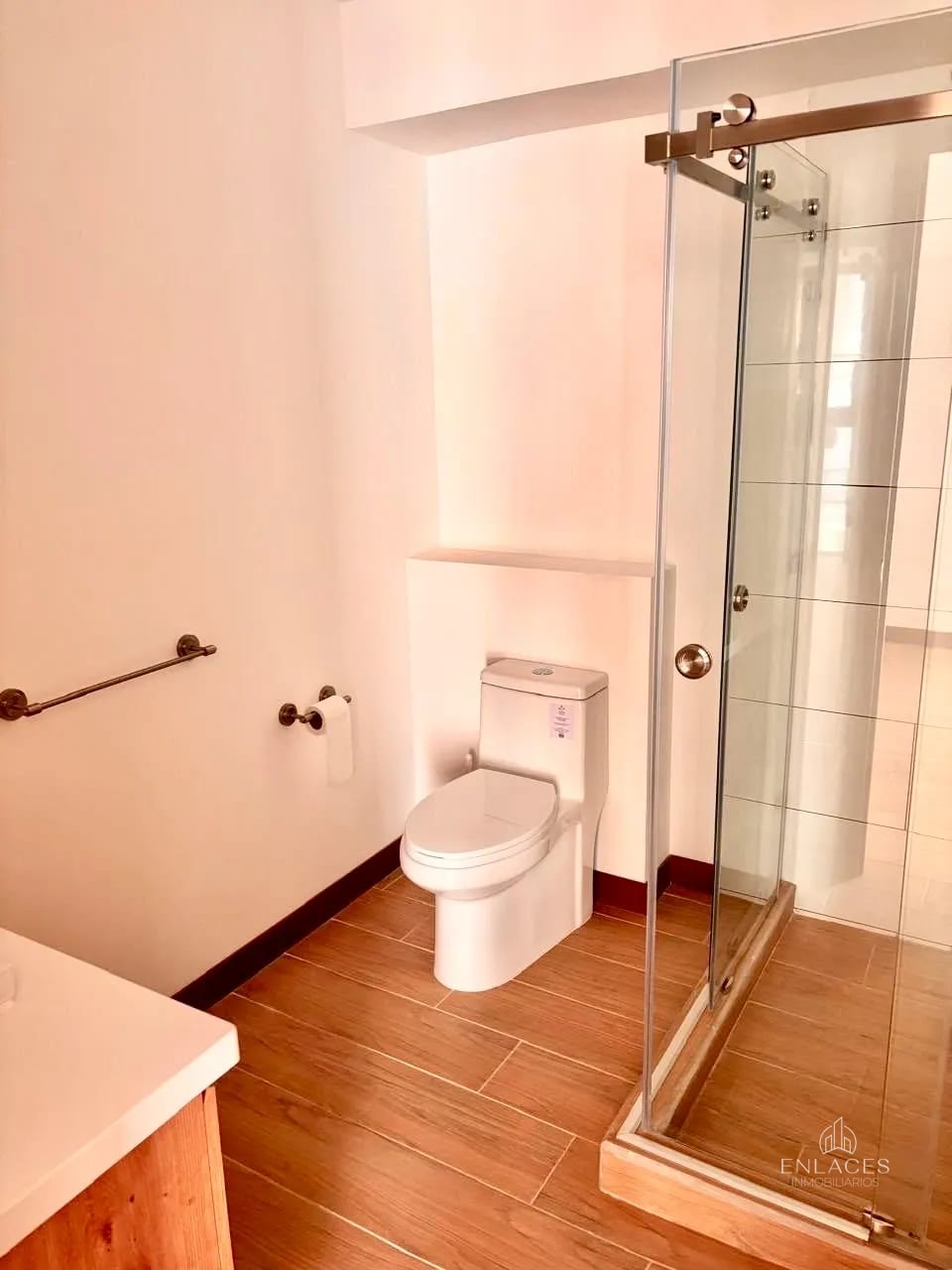 Zona 16 • Apartamento Nuevo en Renta • Edificio Vilabosque 34 — Apartamento en Alquiler en Kanajuyú, Zona 16, Guatemala, Ciudad — foto 11 de 12