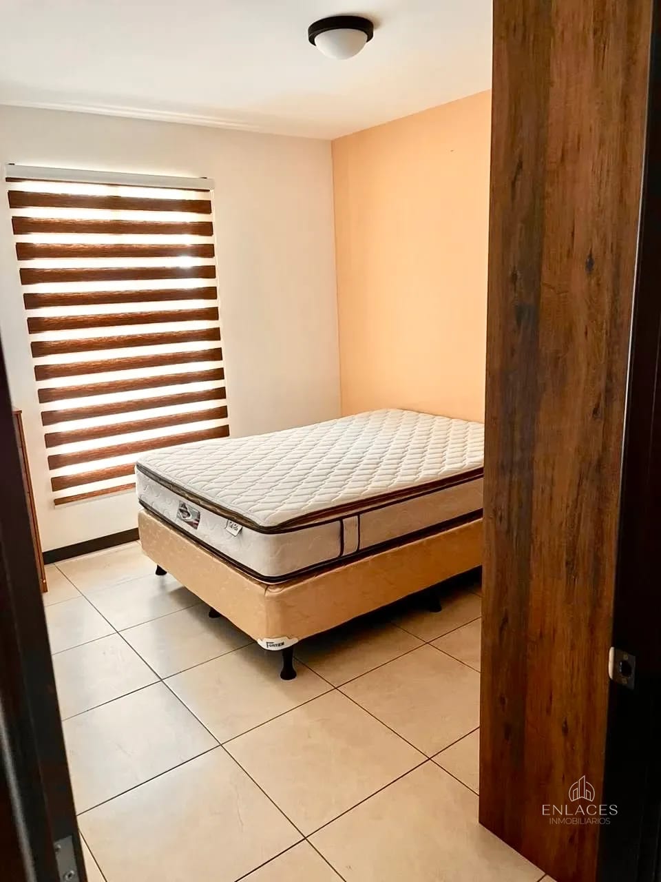 Zona 7 • Apartamento en Renta • Edificio Pórtico — Apartamento en Alquiler en Zona 7, Guatemala, Ciudad — foto 8 de 15