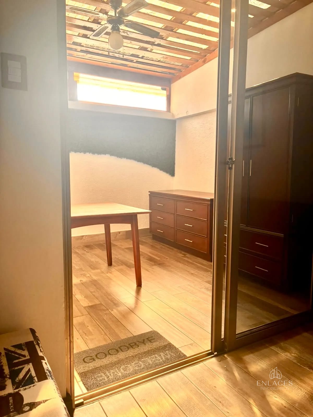 Zona 15 • Apartamento Amueblado Tipo Loft en Renta • Edificio Adamant — Apartamento en Alquiler en Adamant, Zona 15, Guatemala, Ciudad — foto 7 de 17