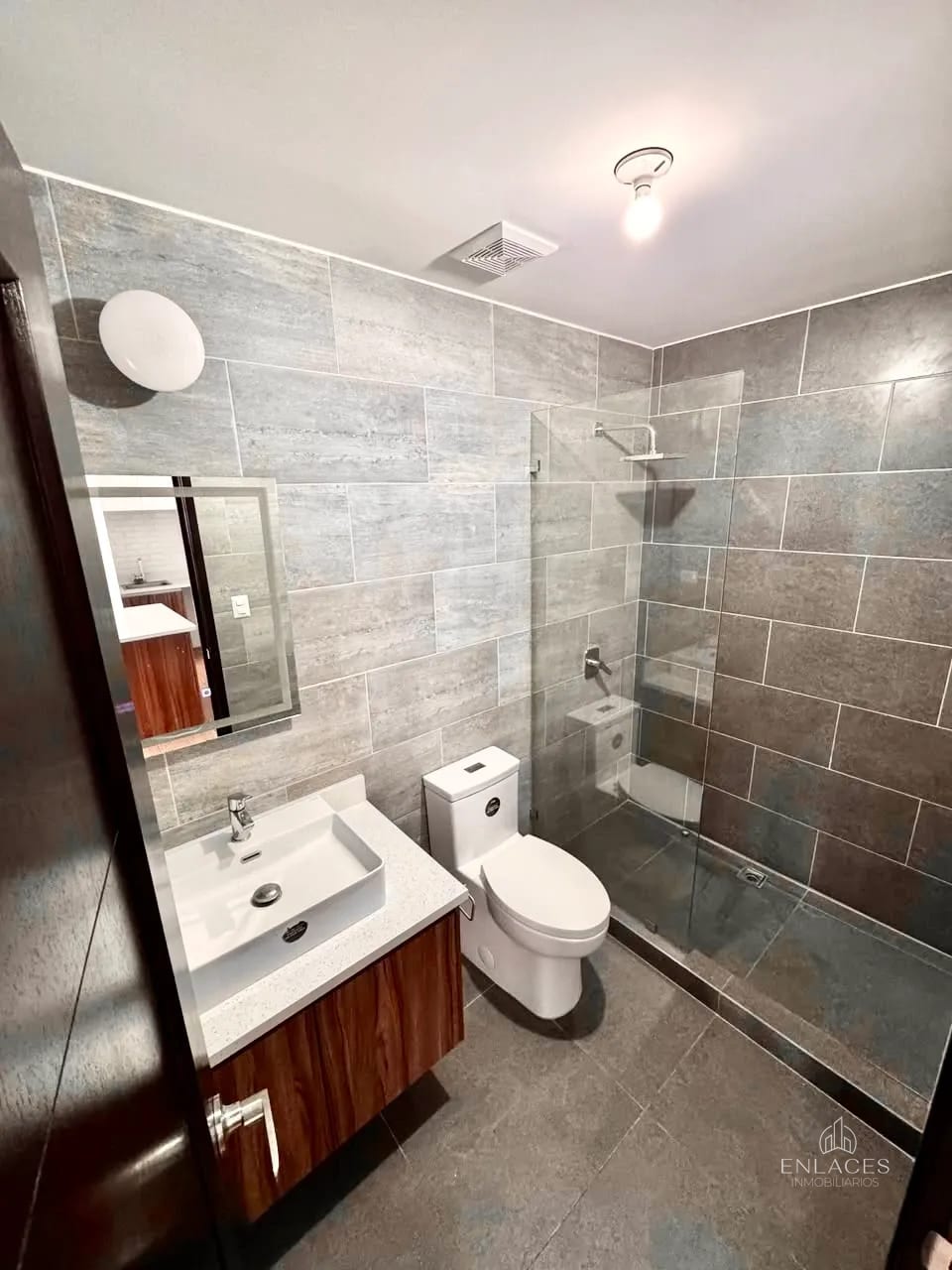 Zona 15 VH1 • Apartamento en Venta • Edificio Praga — Apartamento en Venta en Vista Hermosa I, Zona 15, Guatemala, Ciudad — foto 6 de 10