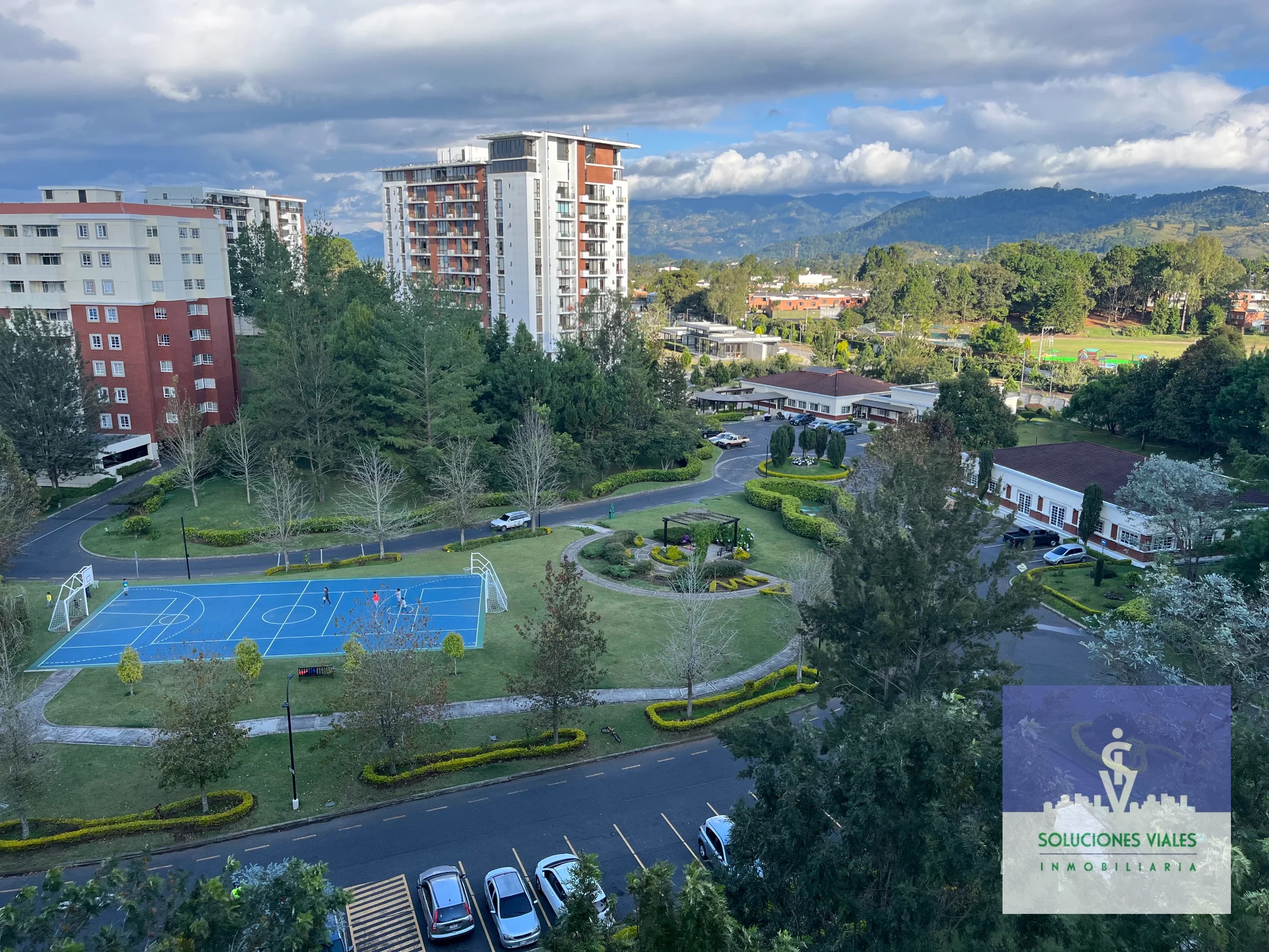 ALQUILO APARTAMENTO EN VILLAS DE SAN ISIDRO, ZONA 16 - 1