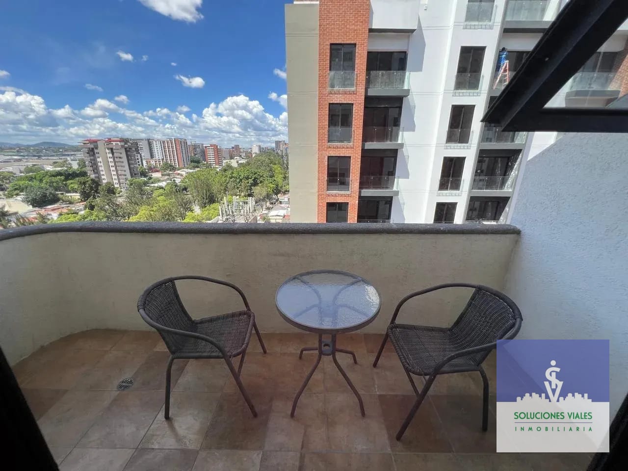 Alquiler Apartamento Amueblado y Equipado en Zona 14, las Américas — Apartamento en Alquiler en Bellini, Zona 14, Guatemala, Ciudad — foto 1 de 13