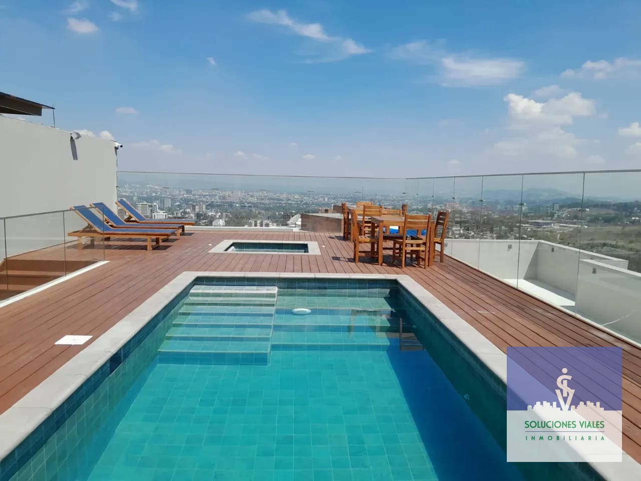 Piscina — Alquiler Apartamento Albero San Lazaro, Zona 15 — Apartamento en Alquiler en Albero San Lazaro, Zona 15, Guatemala, Ciudad — foto 1 de 15